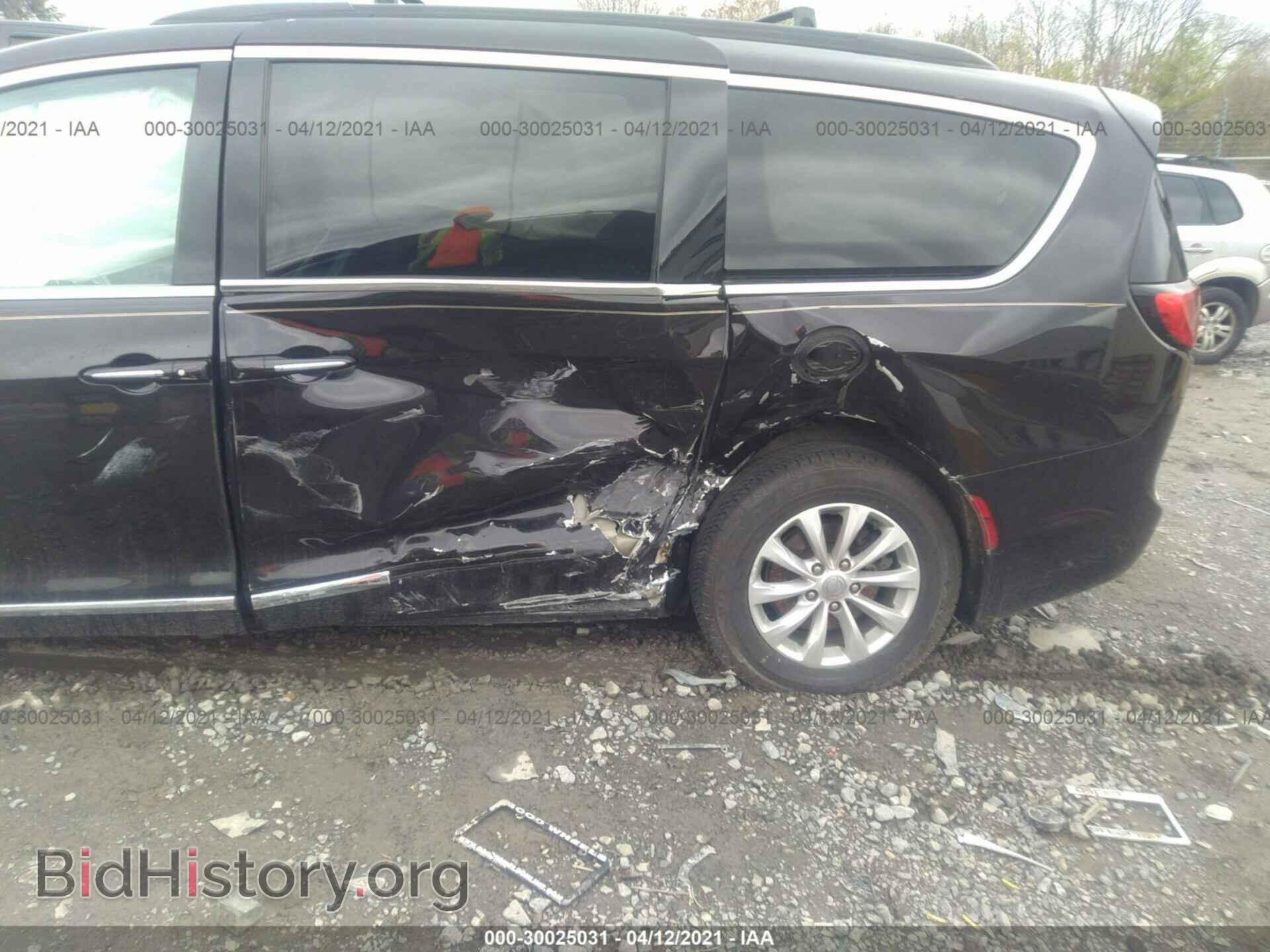 2017 CHRYSLER PACIFICA - VIN: 2C4RC1BGXHR530024 - Фото 6