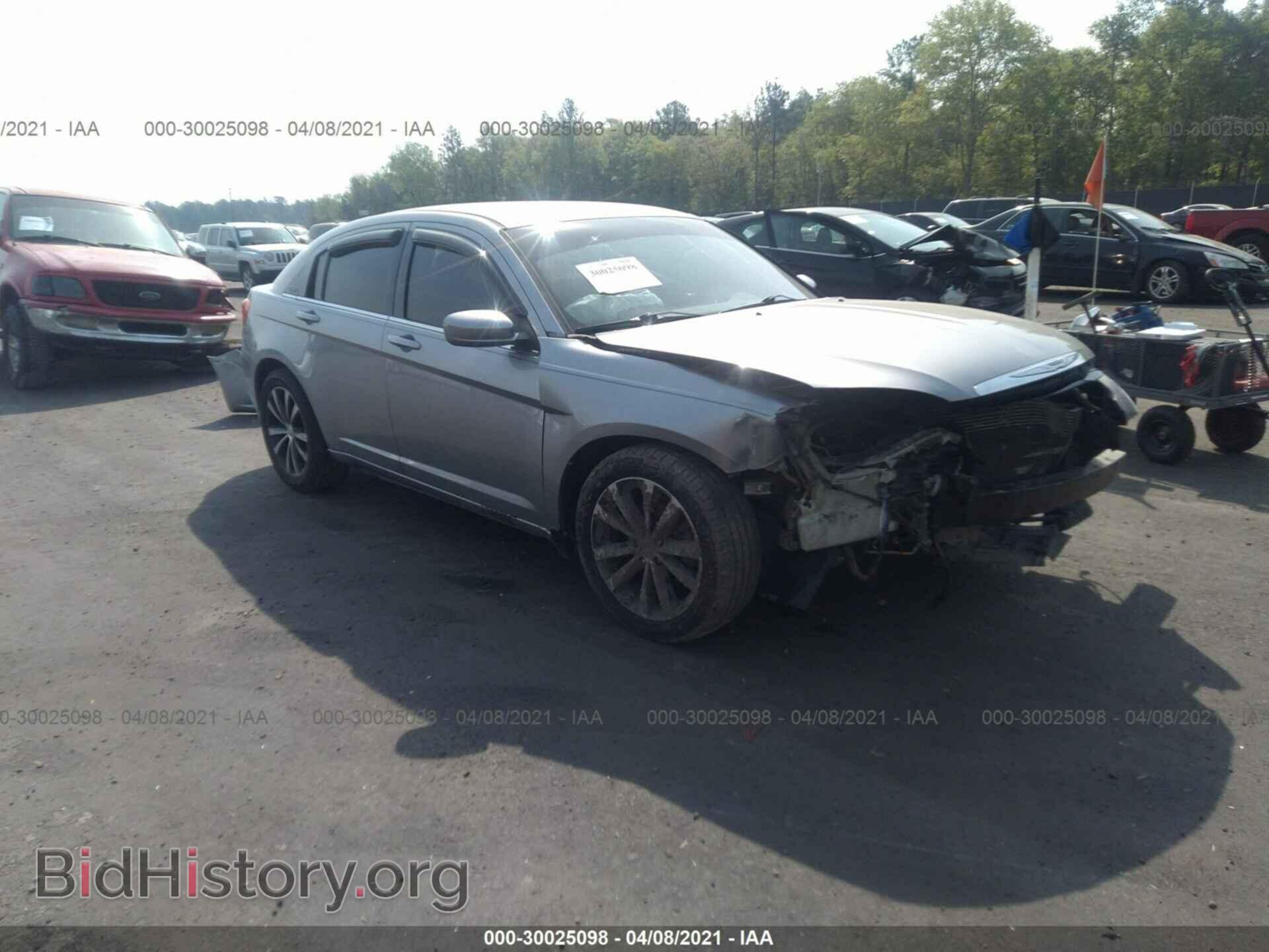 Photo 1C3CCBBB1DN684911 - CHRYSLER 200 2013