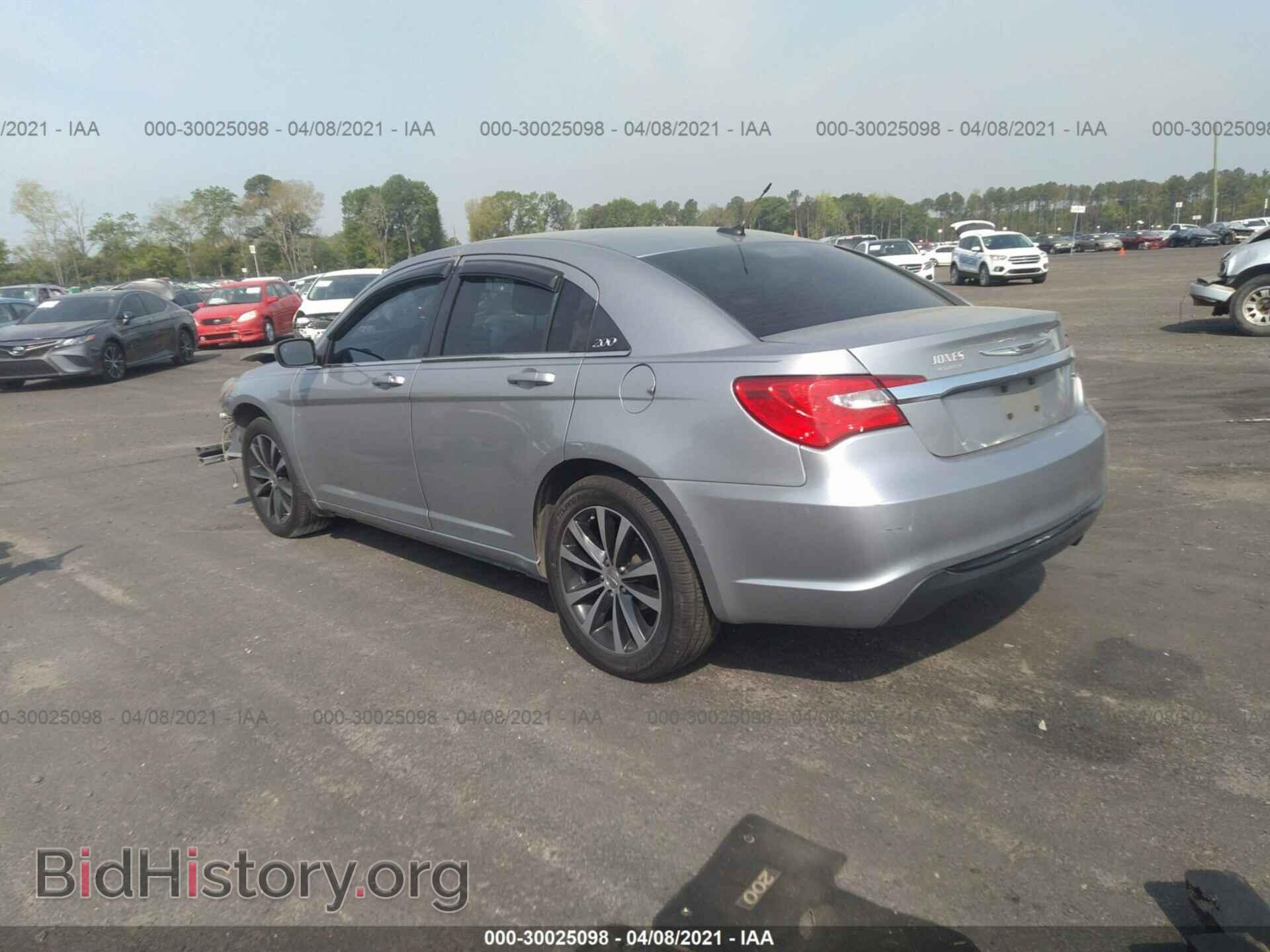2013 CHRYSLER 200 - VIN: 1C3CCBBB1DN684911 - Photo 3