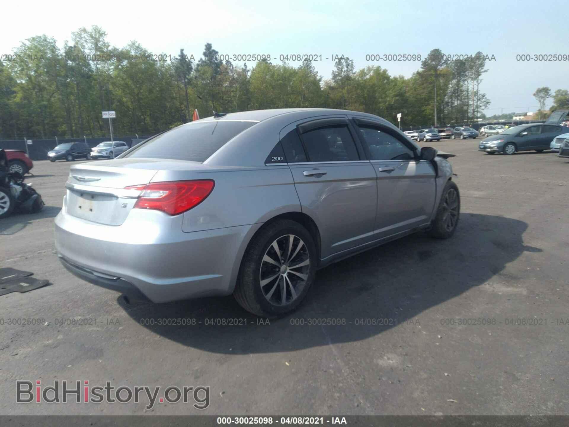2013 CHRYSLER 200 - VIN: 1C3CCBBB1DN684911 - Photo 4