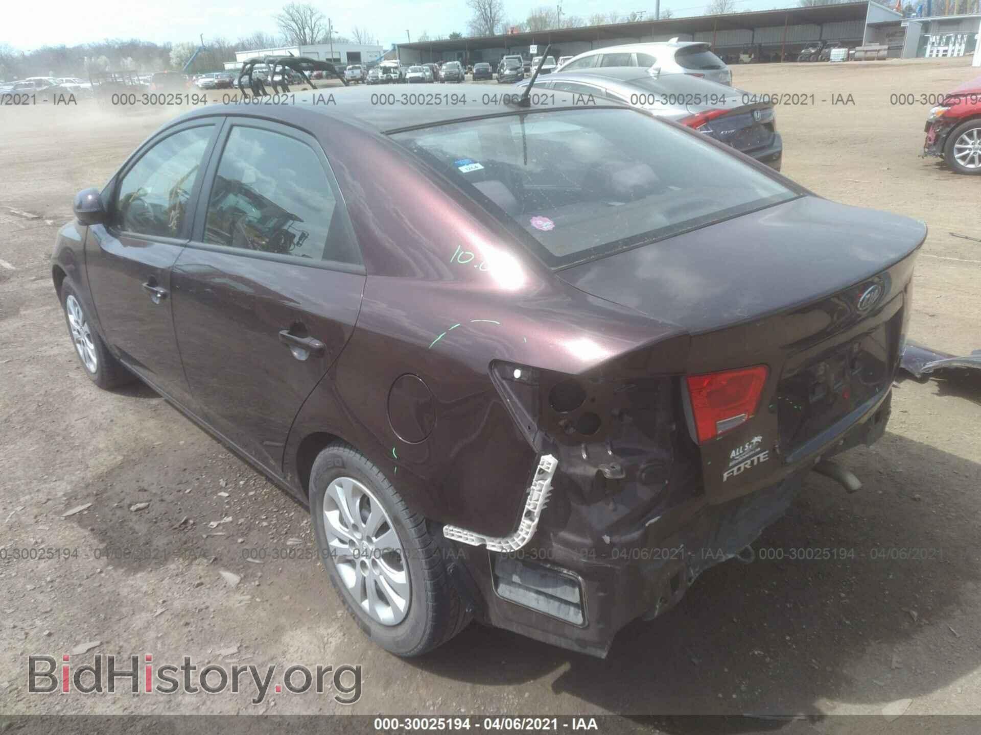 2011 KIA FORTE - VIN: KNAFU4A24B5404976 - Фото 3