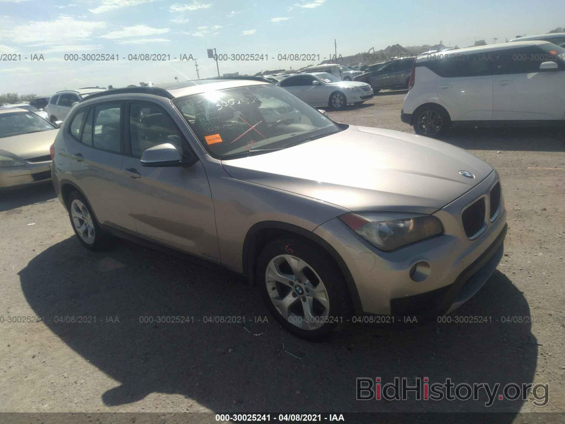 Фотография WBAVM1C50EVW52390 - BMW X1 2014