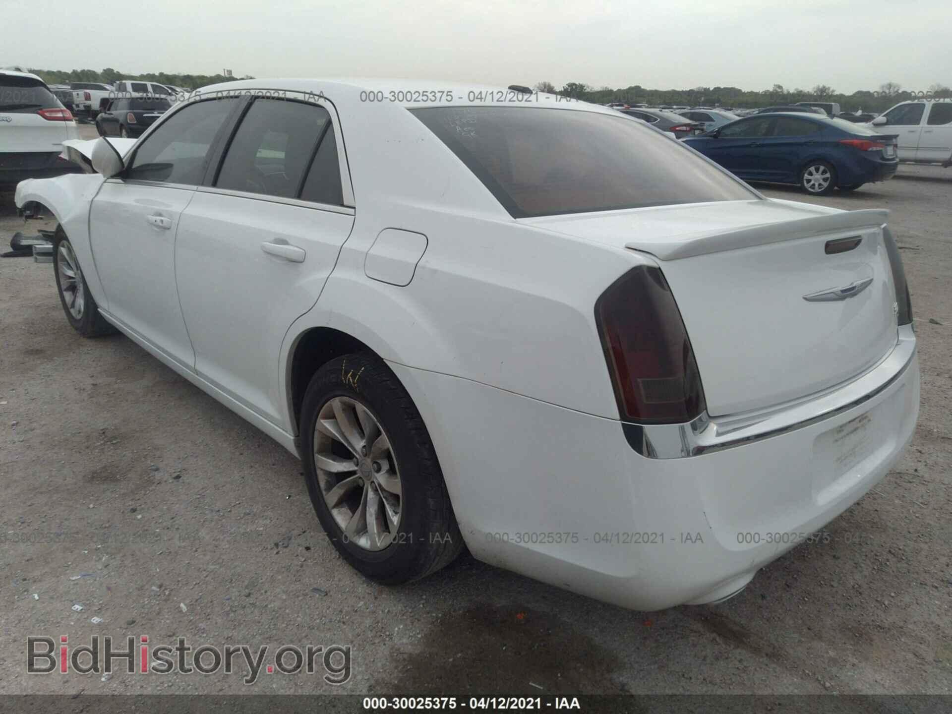 2013 CHRYSLER 300 - VIN: 2C3CCAAG3DH514985 - Фото 3
