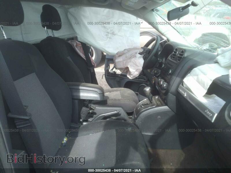 2014 Jeep COMPASS (VIN 1C4NJCBAXED800833) — photo 5 of 10