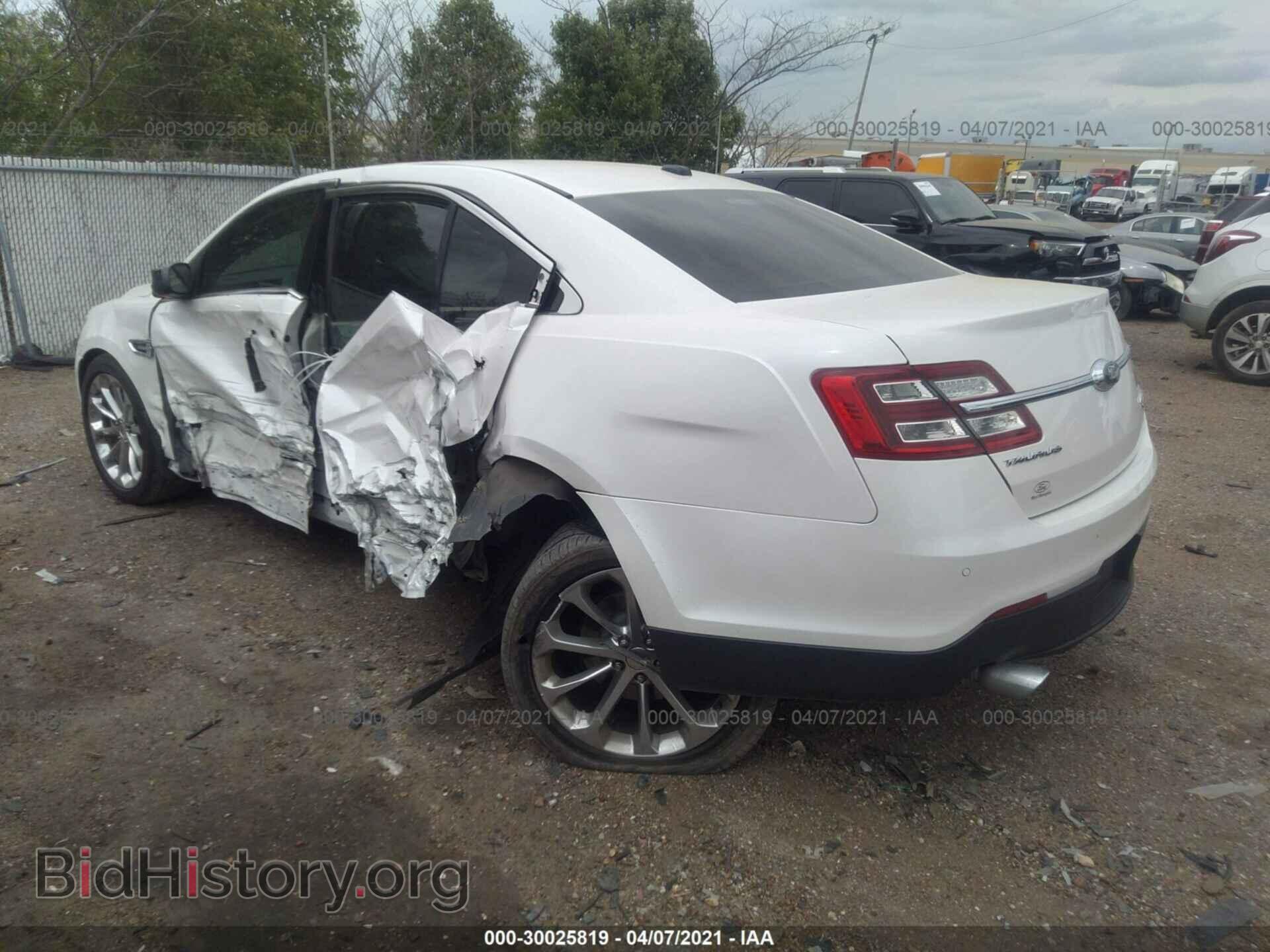2018 FORD TAURUS - VIN: 1FAHP2F85JG143810 - Фото 3