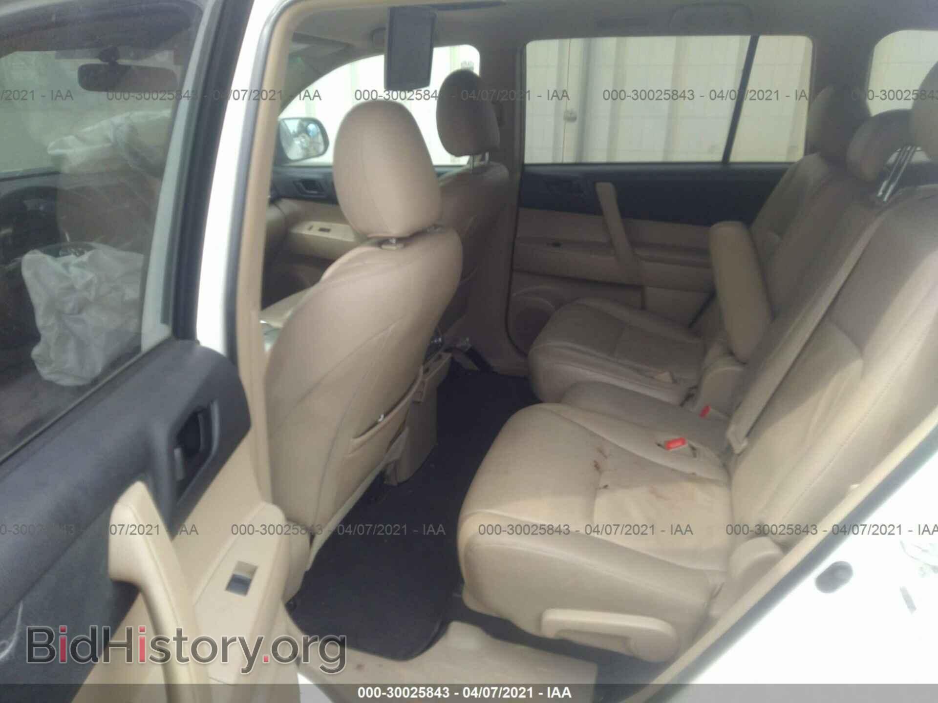 2011 TOYOTA HIGHLANDER - VIN: 5TDZK3EH7BS033630 - Фото 8