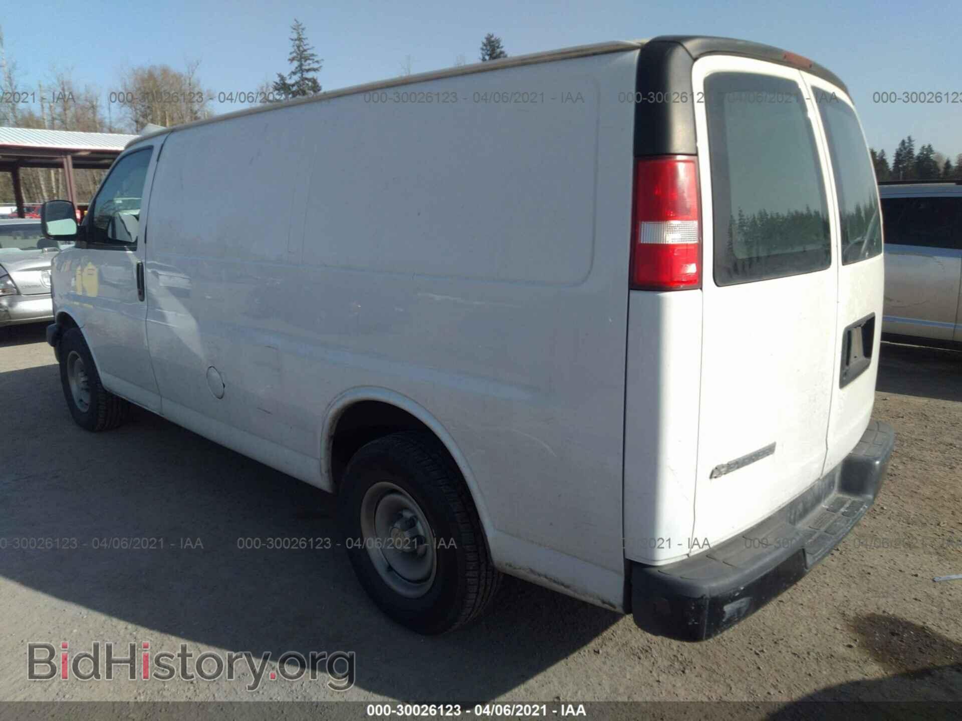 2007 CHEVROLET EXPRESS CARGO VAN - VIN: 1GCFG15X171142430 - Фото 3
