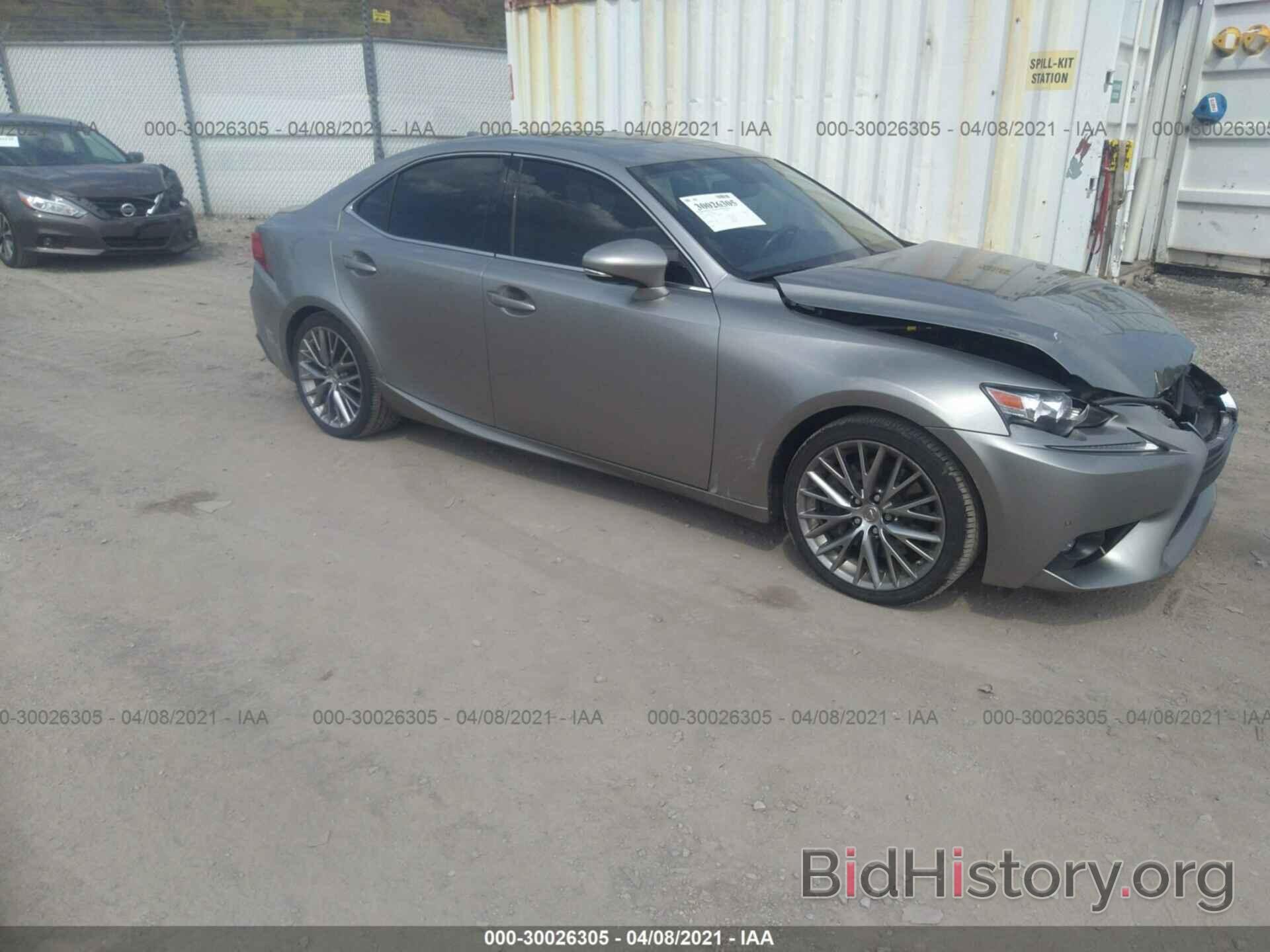 Photo JTHCM1D26G5003743 - LEXUS IS 300 2016