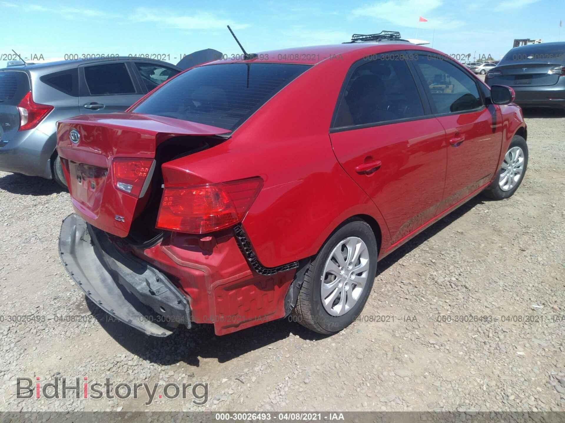 2013 KIA FORTE - VIN: KNAFU4A29D5737256 - Фото 4