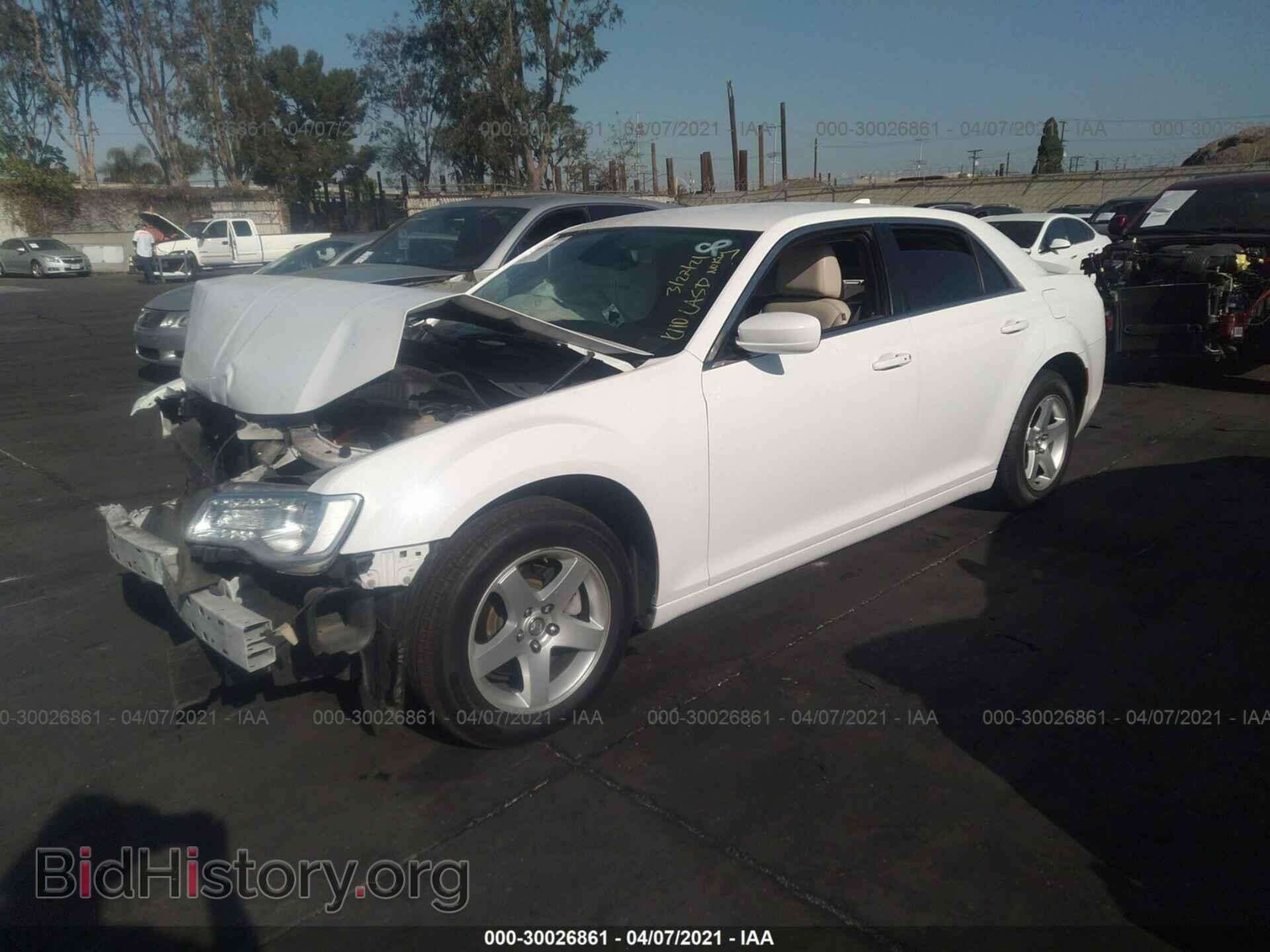 2015 CHRYSLER 300 - VIN: 2C3CCAAG7FH756522 - Фото 2