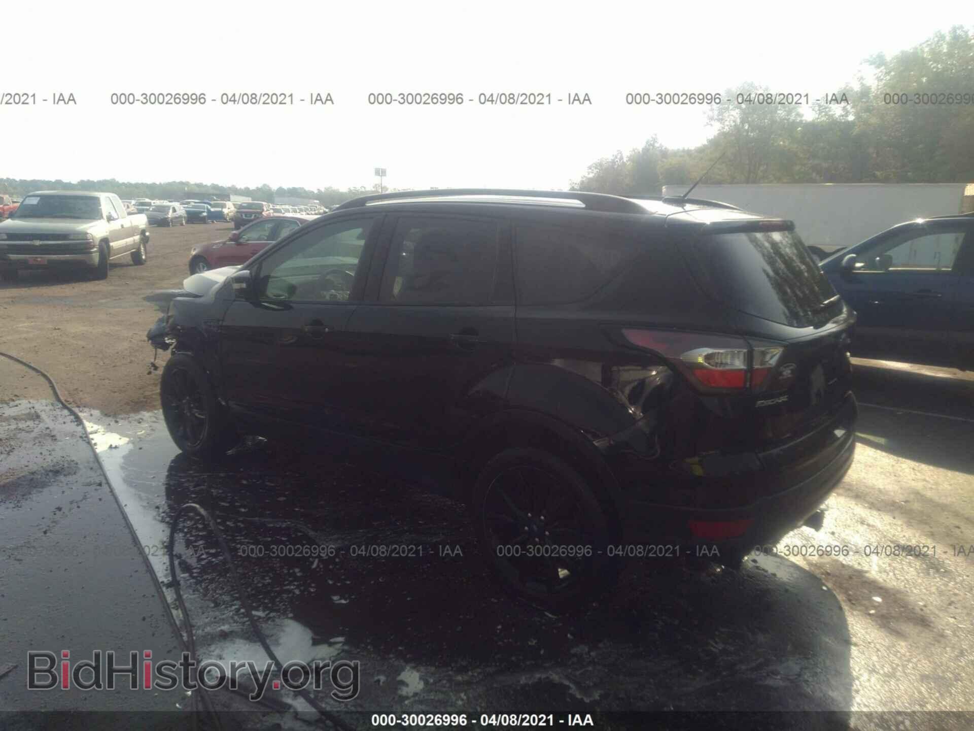 2017 FORD ESCAPE - VIN: 1FMCU0J95HUE42979 - Фото 3