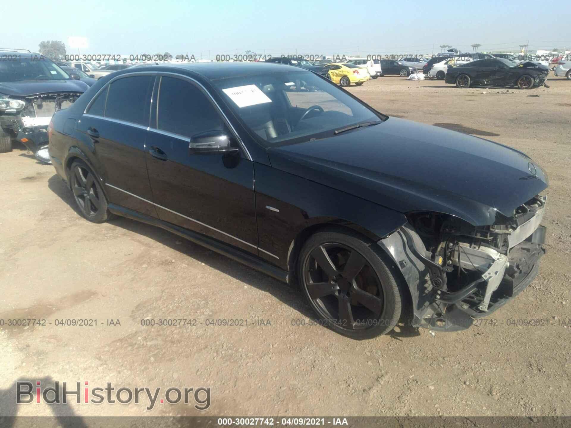 Photo WDDHF8JB6CA631808 - MERCEDES-BENZ E-CLASS 2012