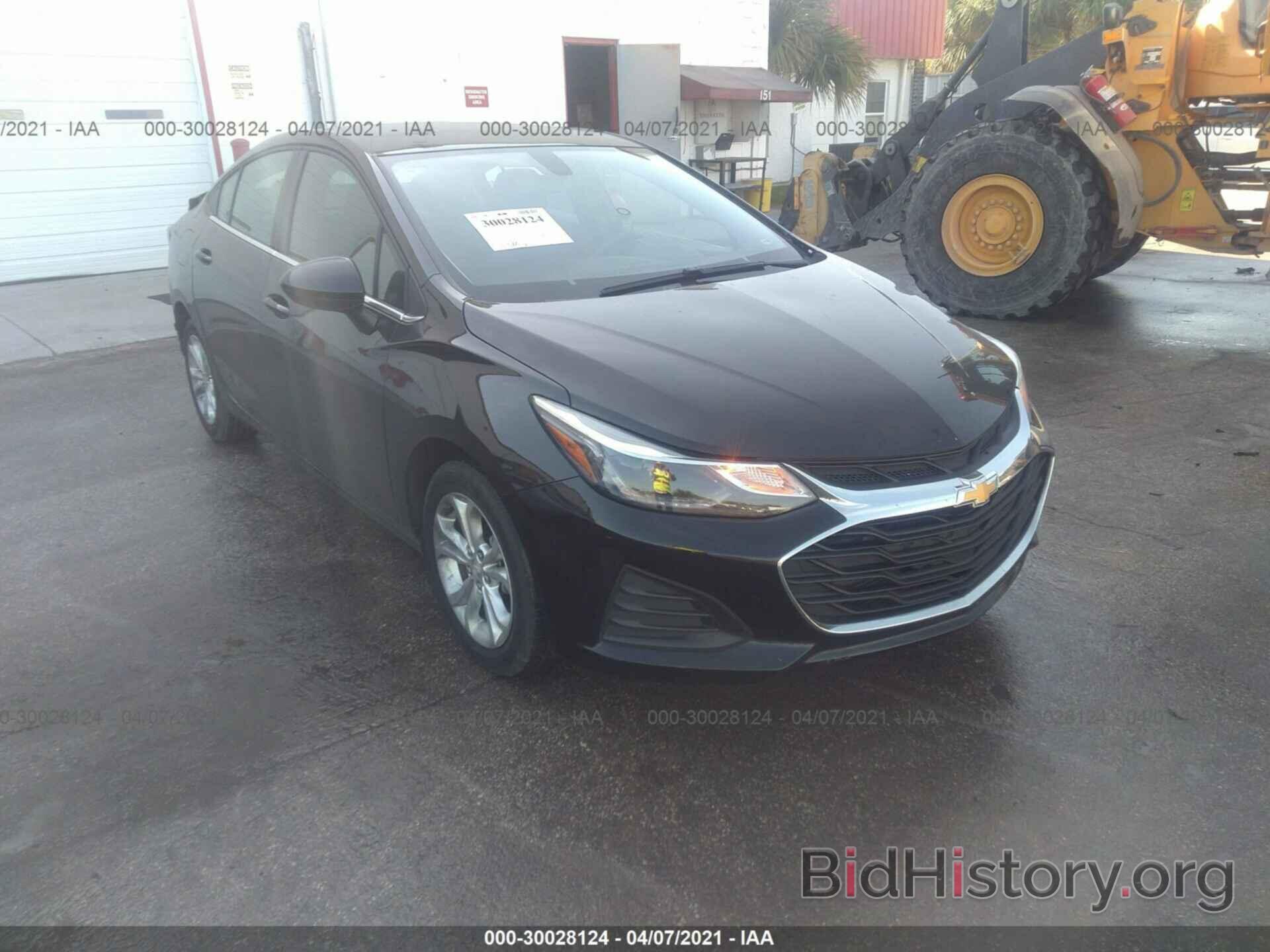 Photo 1G1BE5SM8K7145068 - CHEVROLET CRUZE 2019