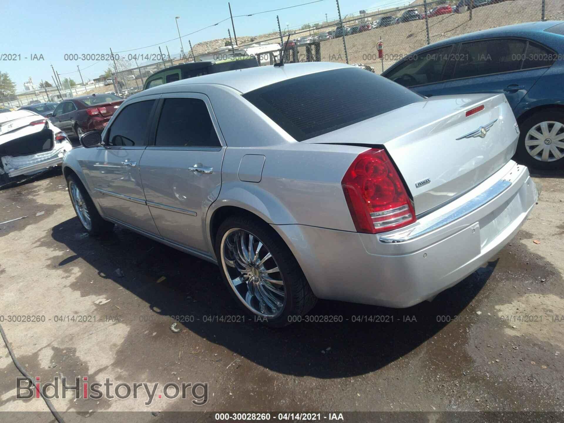2008 CHRYSLER 300 - VIN: 2C3LK63H28H138968 - Фото 3