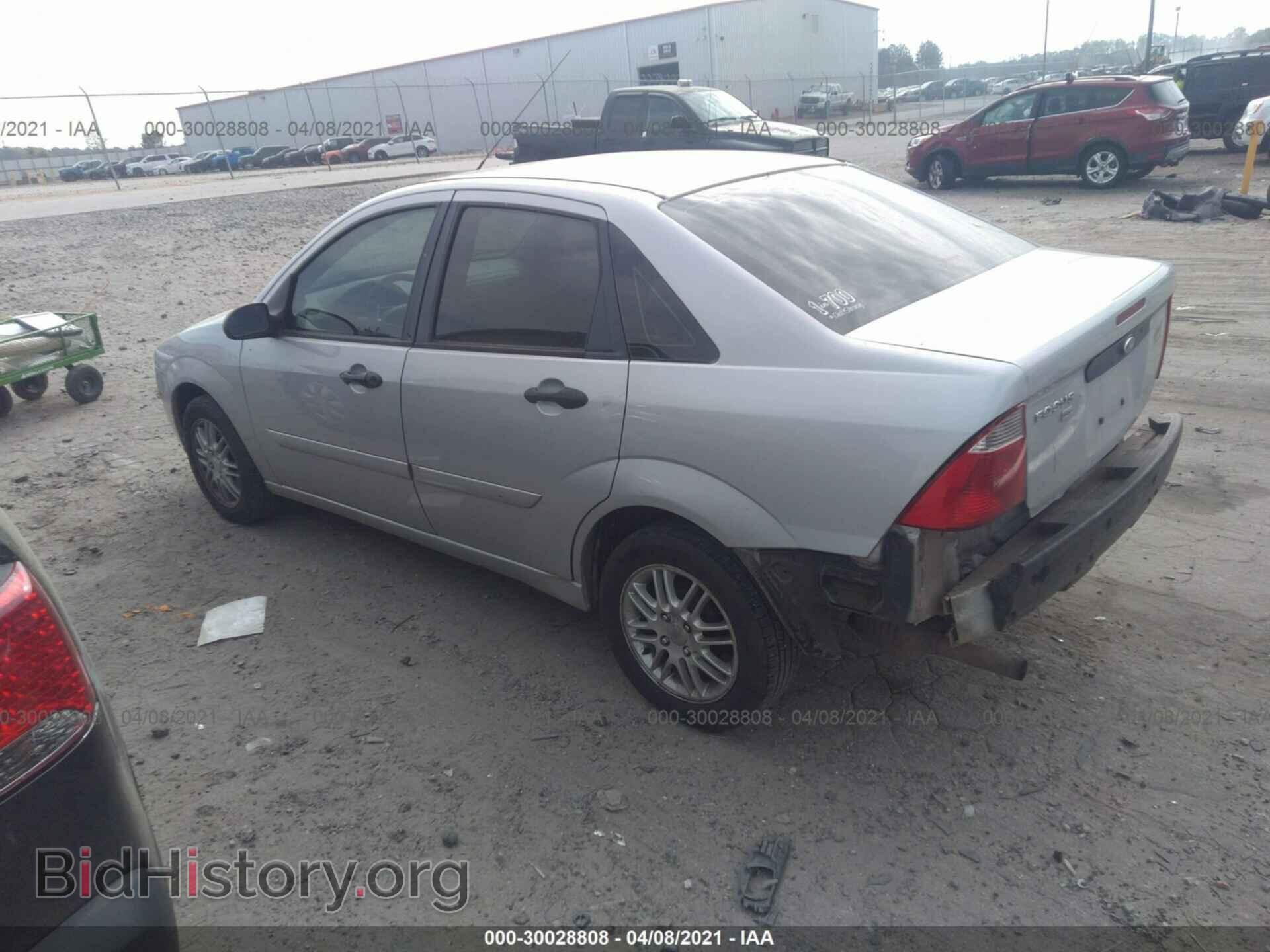 2007 FORD FOCUS - VIN: 1FAFP34N17W284040 - Фото 3