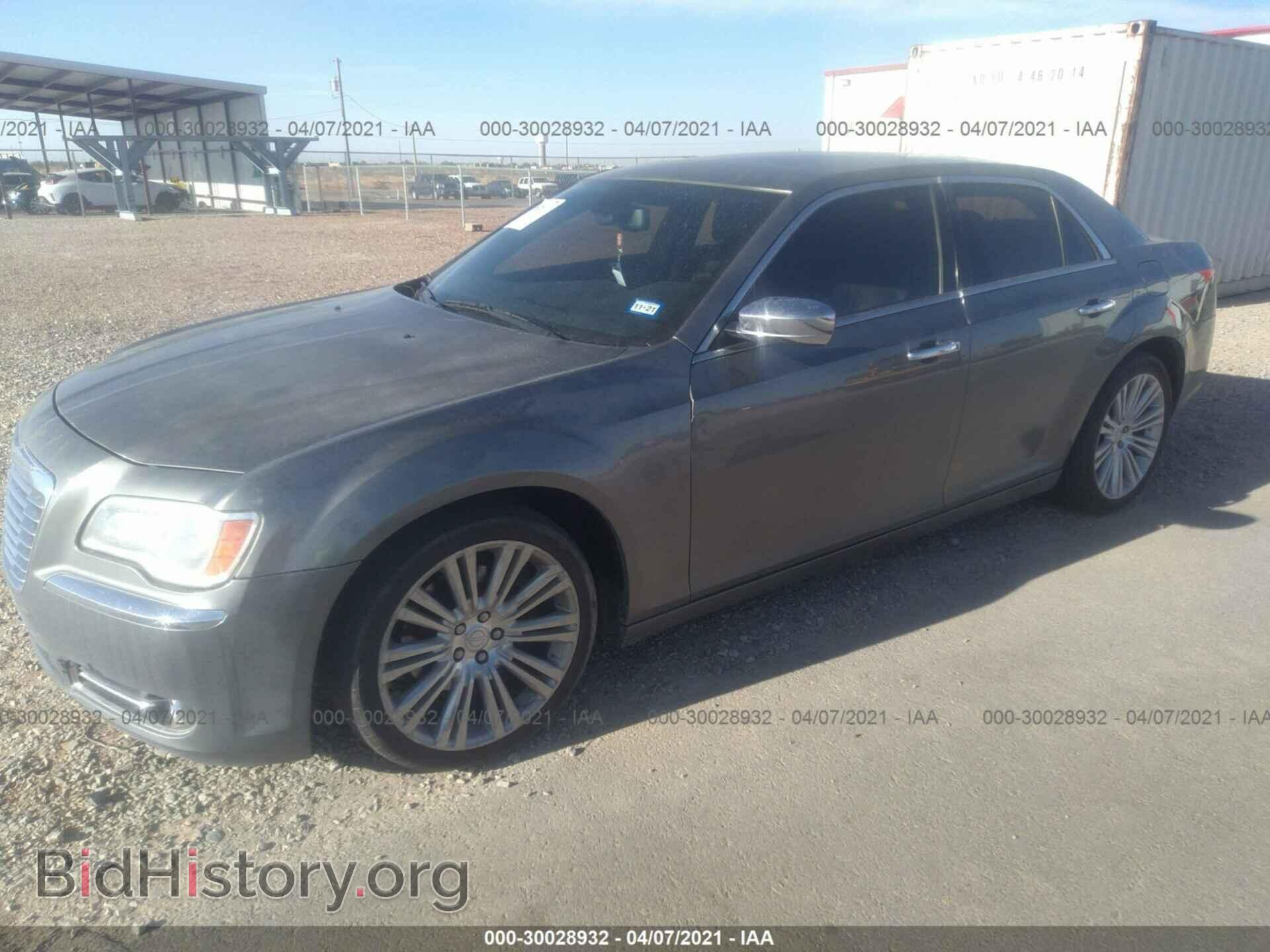 2012 CHRYSLER 300 - VIN: 2C3CCAET3CH246073 - Photo 2