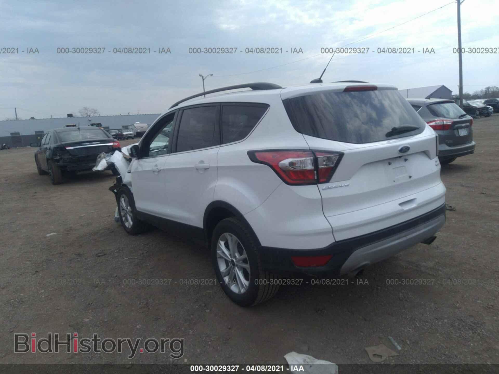 2017 FORD ESCAPE - VIN: 1FMCU0GD3HUD52242 - Фото 3