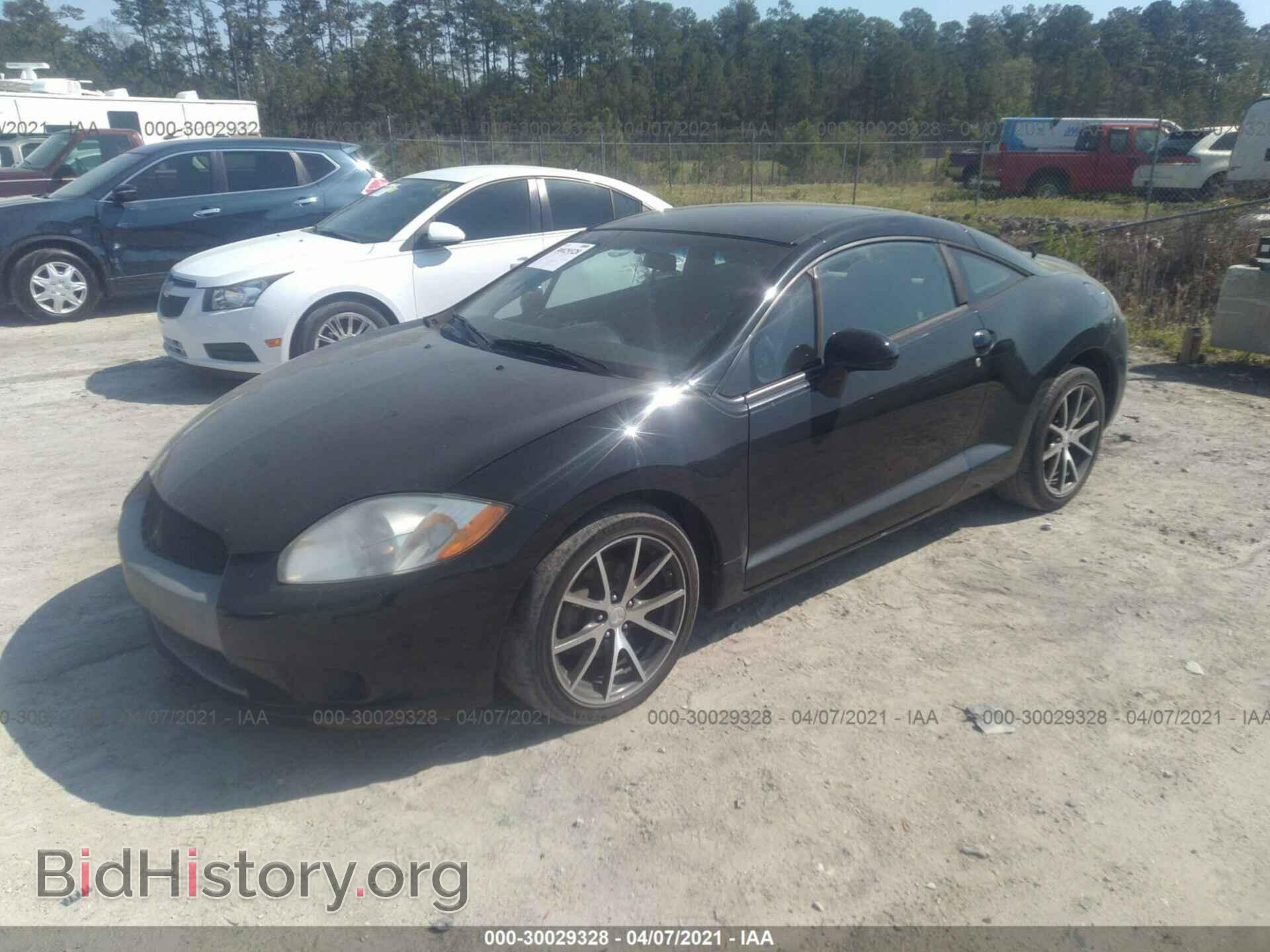 2011 MITSUBISHI ECLIPSE - VIN: 4A31K5DF6BE001165 - Photo 2