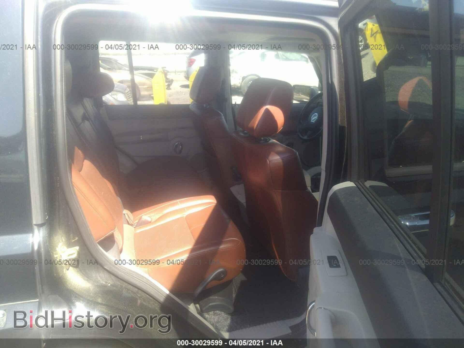 2006 JEEP COMMANDER - VIN: 1J8HH58206C330929 - Фото 8