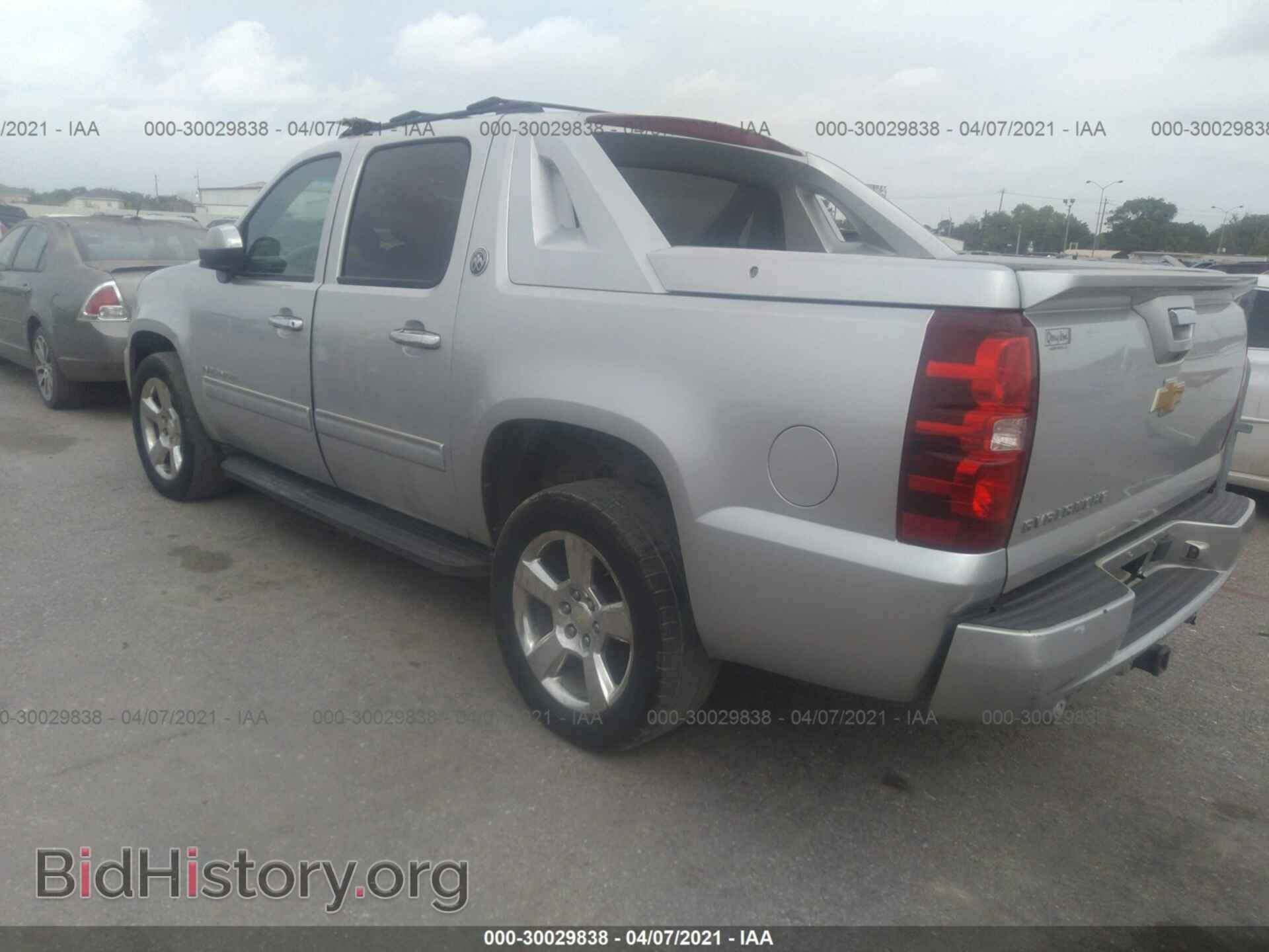2013 CHEVROLET AVALANCHE - VIN: 3GNMCEE09DG124114 - Фото 3