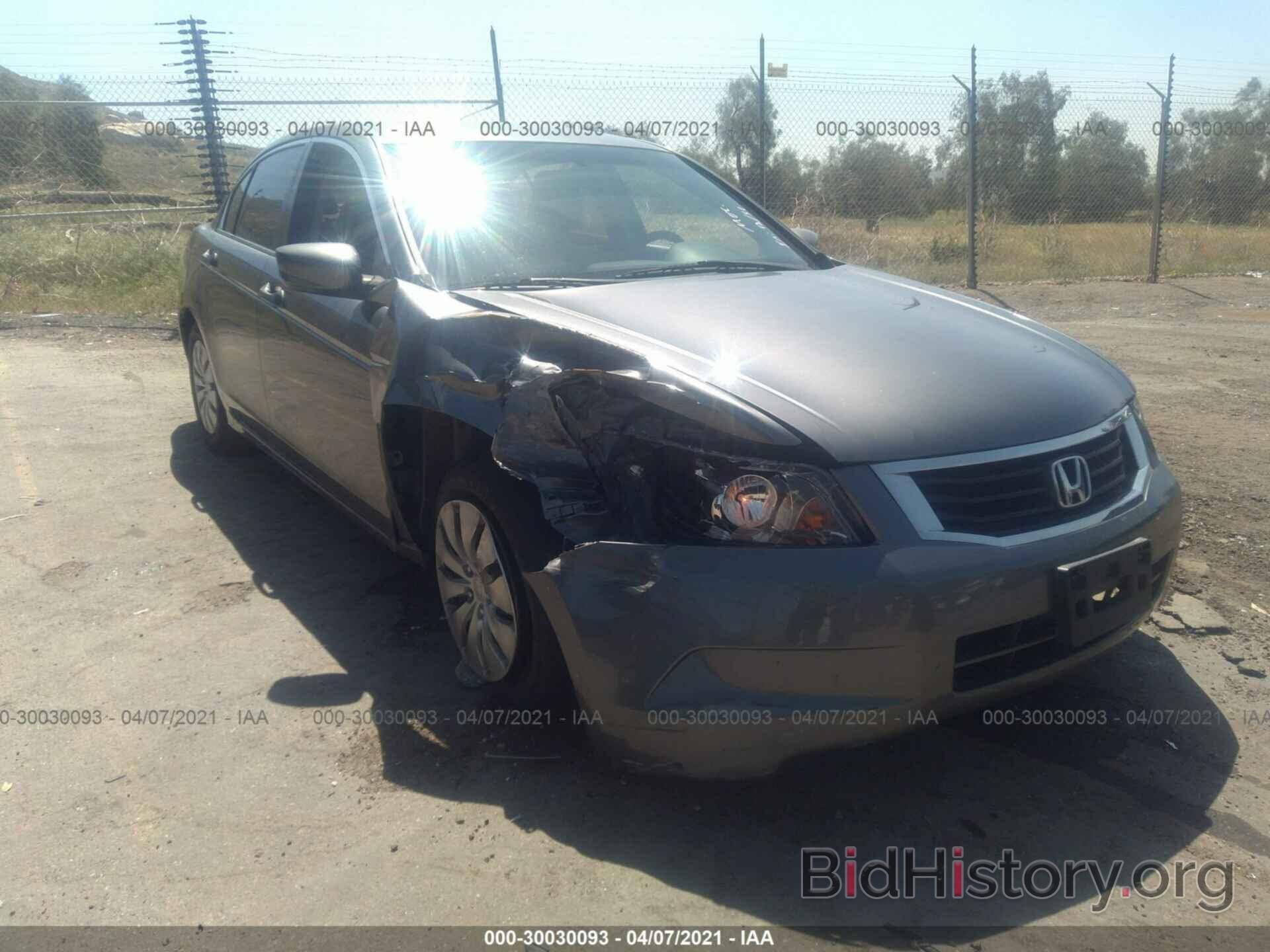 Photo 1HGCP2F38AA088749 - HONDA ACCORD SDN 2010