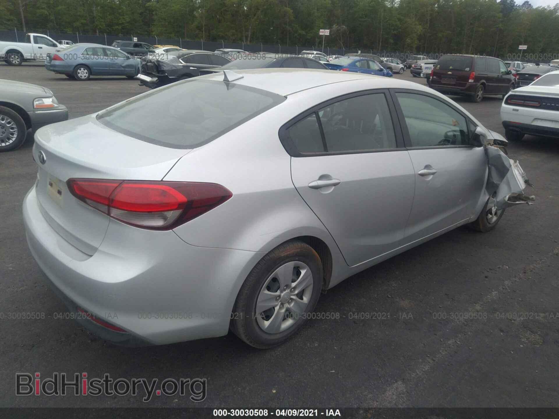 2017 KIA FORTE - VIN: 3KPFK4A76HE141780 - Фото 4