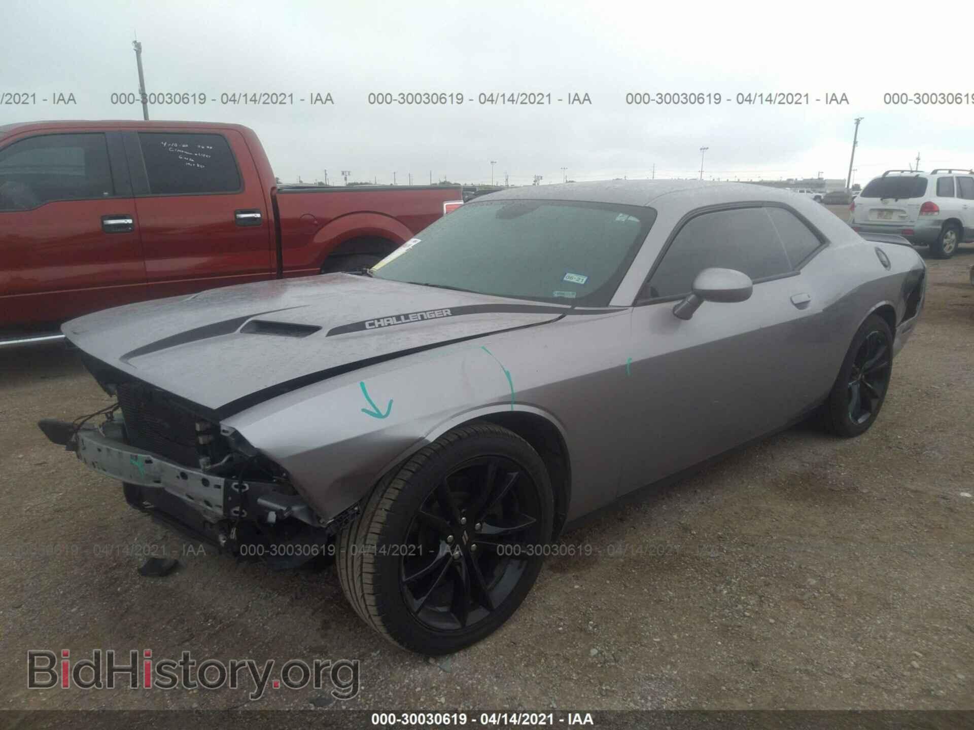 2018 DODGE CHALLENGER - VIN: 2C3CDZAG2JH111636 - Фото 2