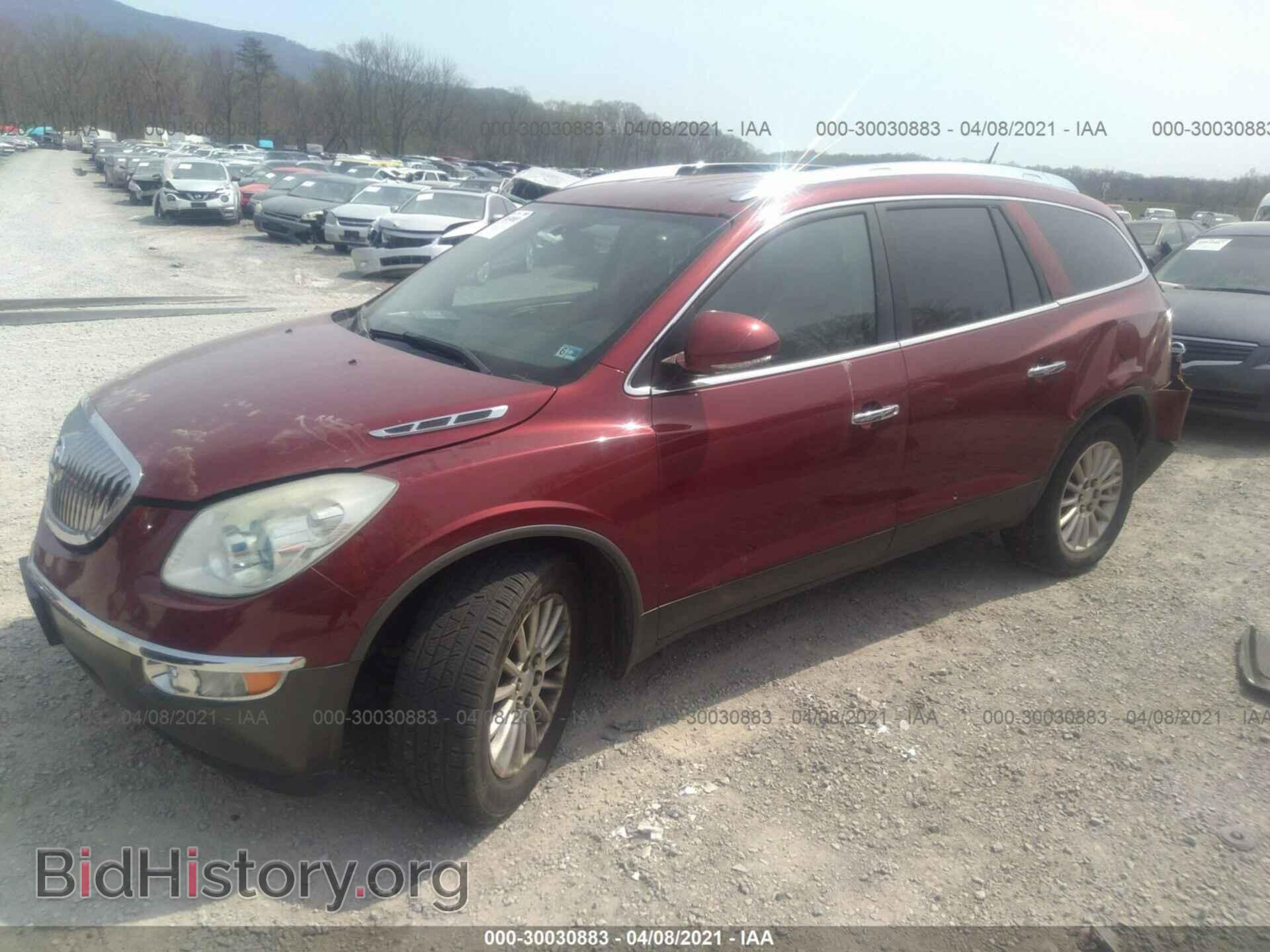 2011 BUICK ENCLAVE - VIN: 5GAKVBED3BJ124618 - Фото 2