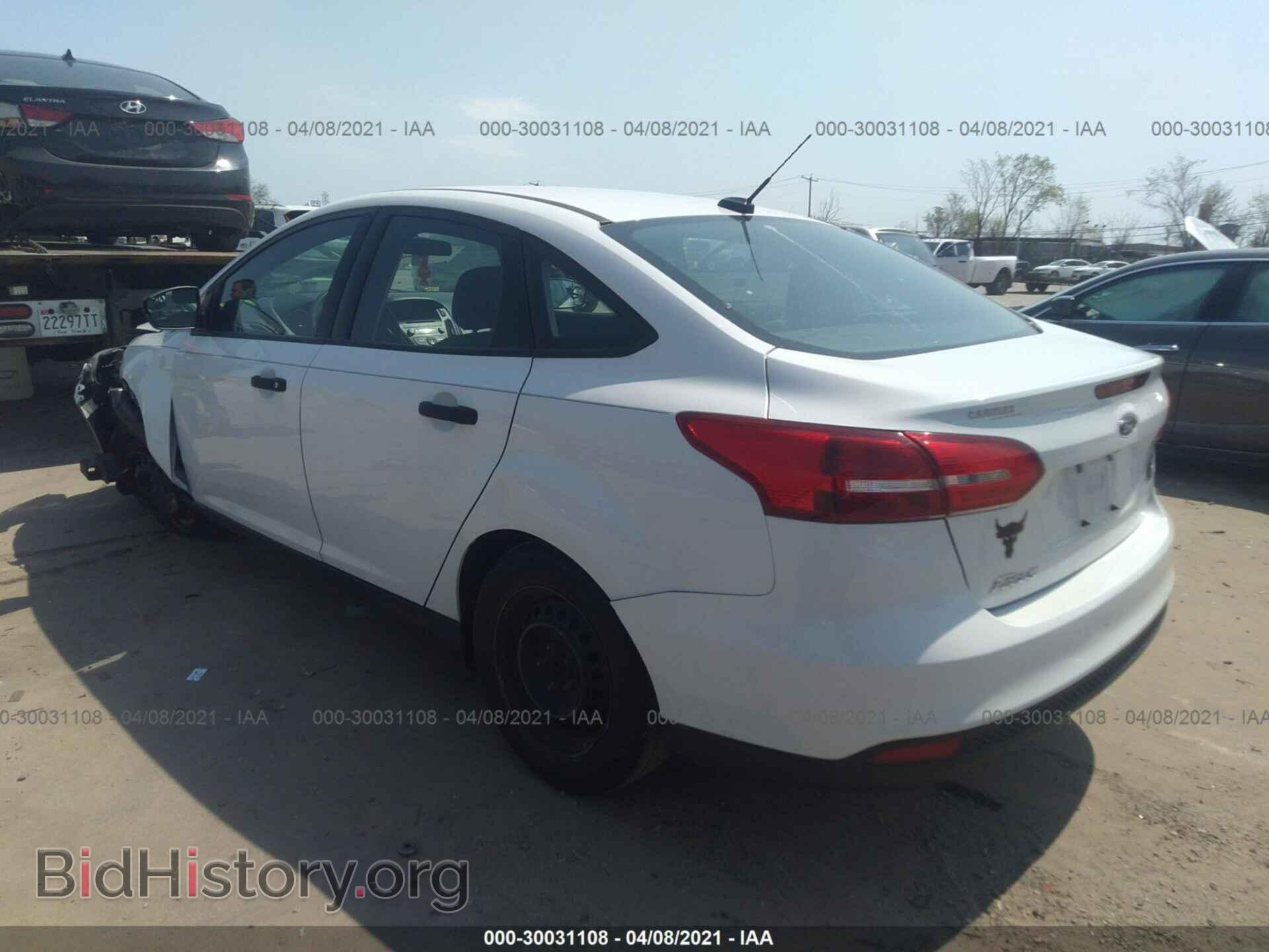 2016 FORD FOCUS - VIN: 1FADP3E24GL229028 - Фото 3