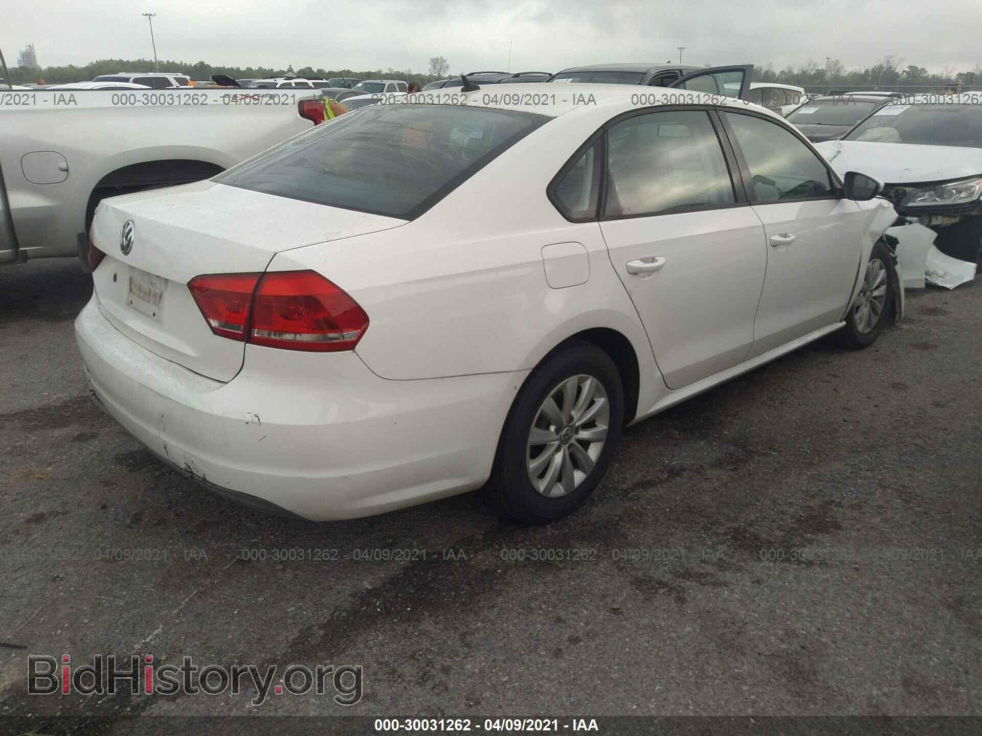 2012 VOLKSWAGEN PASSAT - VIN: 1VWAH7A34CC097332 - Фото 4