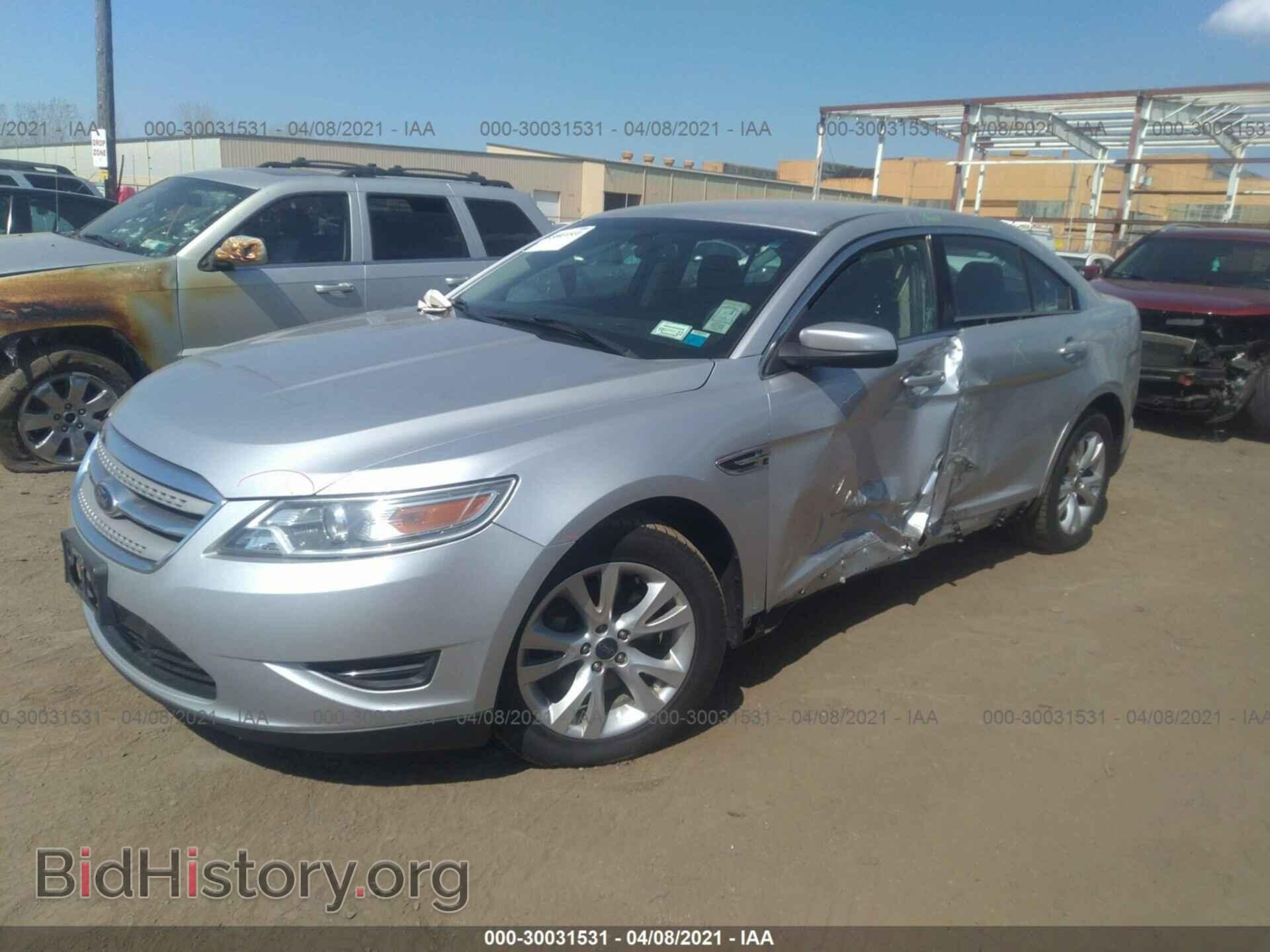 2011 FORD TAURUS - VIN: 1FAHP2EW3BG131186 - Photo 2