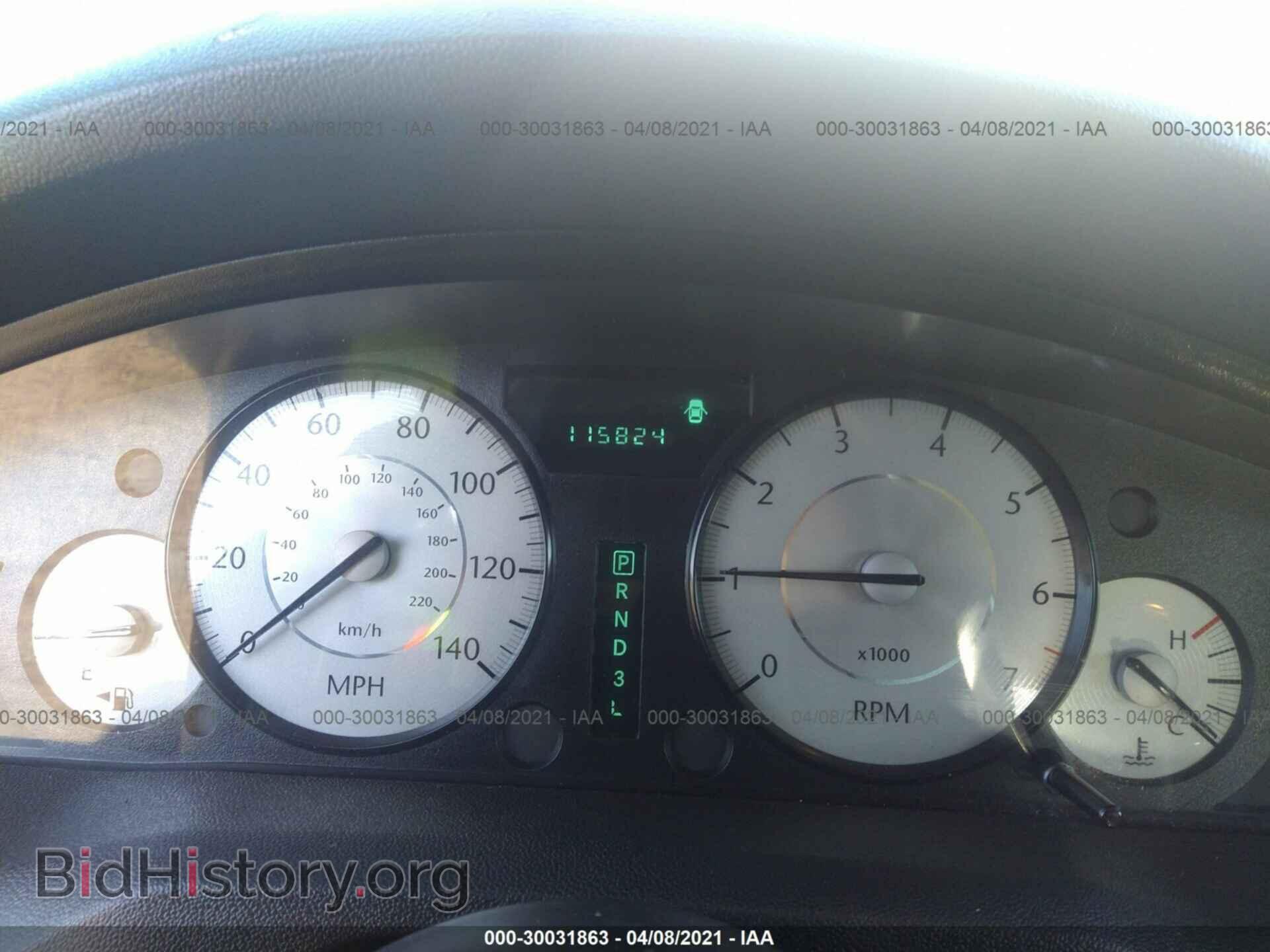 2010 CHRYSLER 300 - VIN: 2C3CA5CV3AH324639 - Photo 7