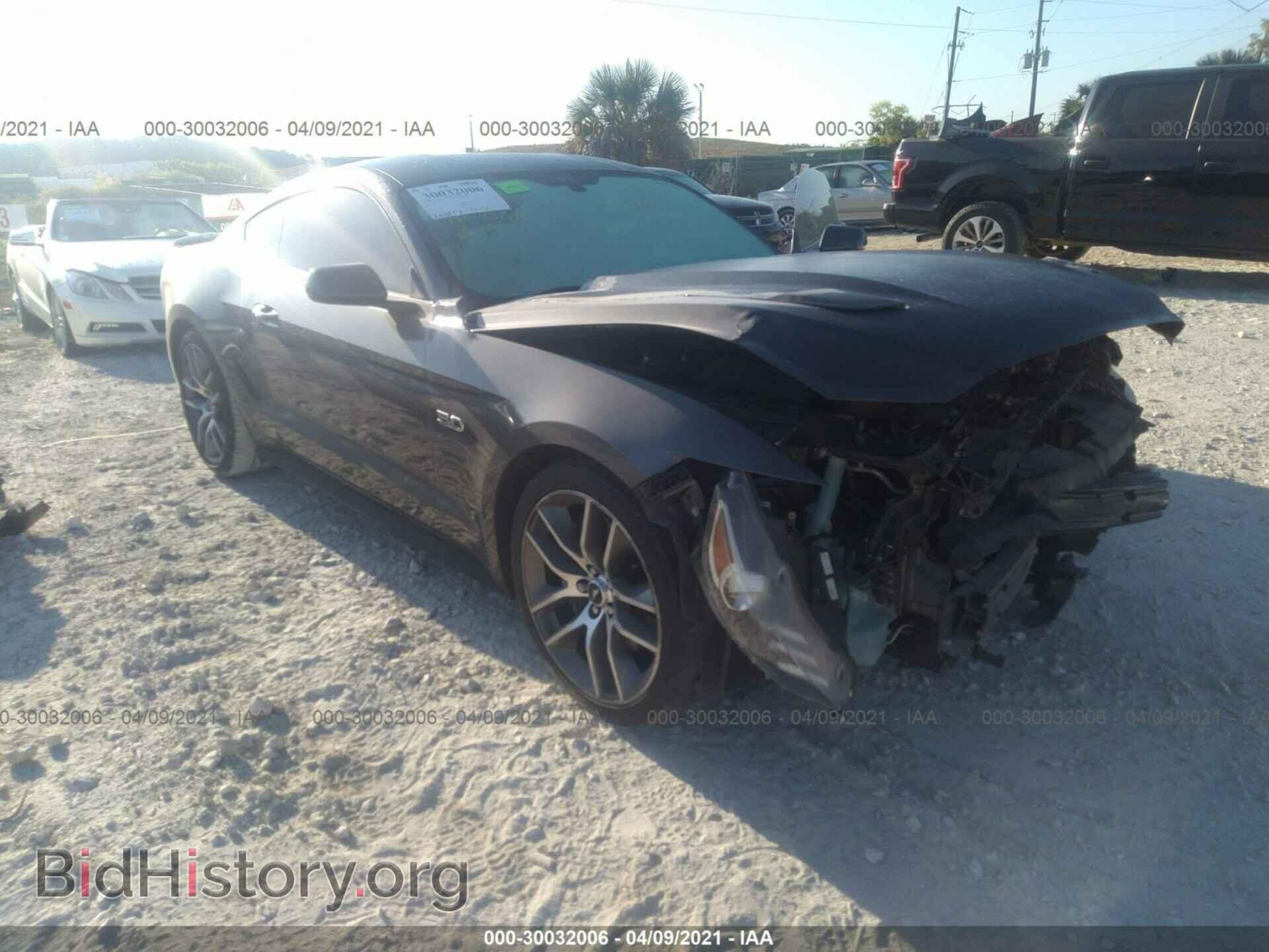 Photo 1FA6P8CF8F5325114 - FORD MUSTANG 2015