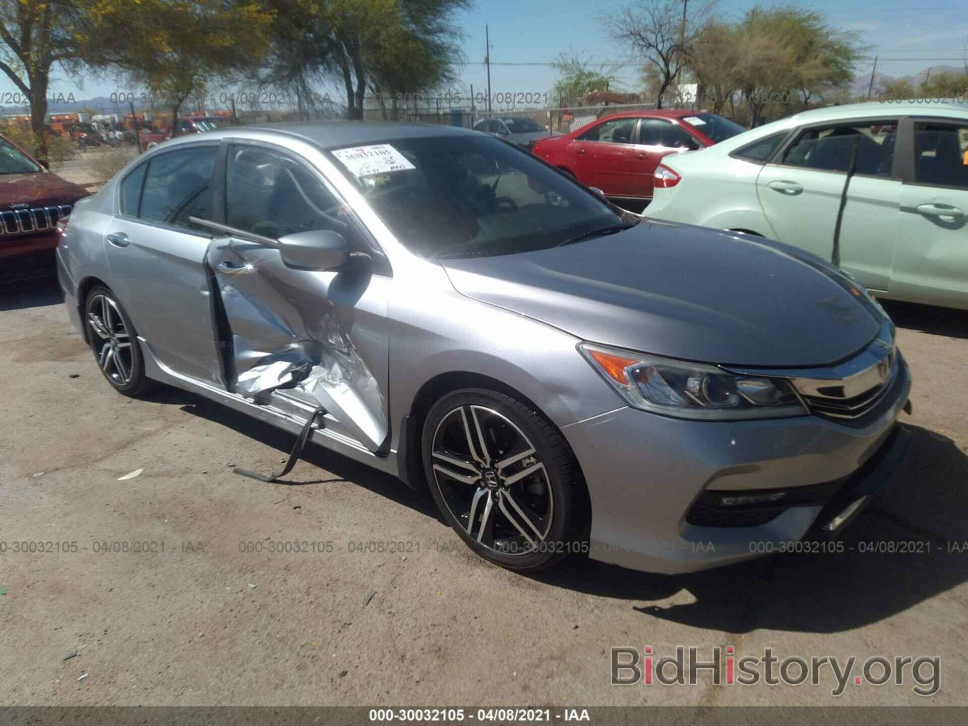 Photo 1HGCR2F5XHA145734 - HONDA ACCORD SEDAN 2017