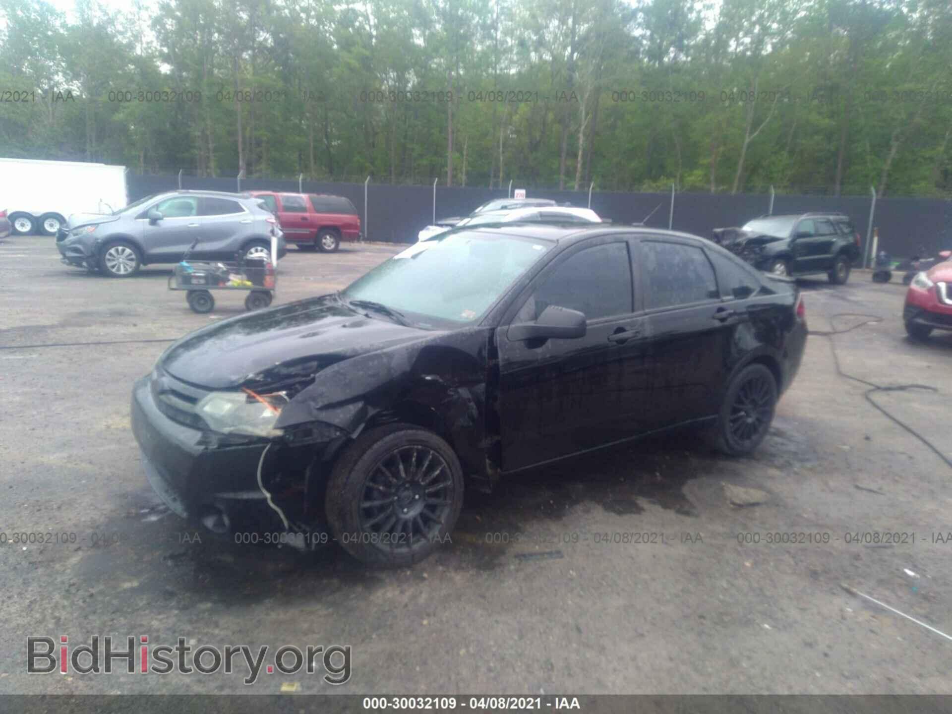 2010 FORD FOCUS - VIN: 1FAHP3GN4AW252582 - Фото 2