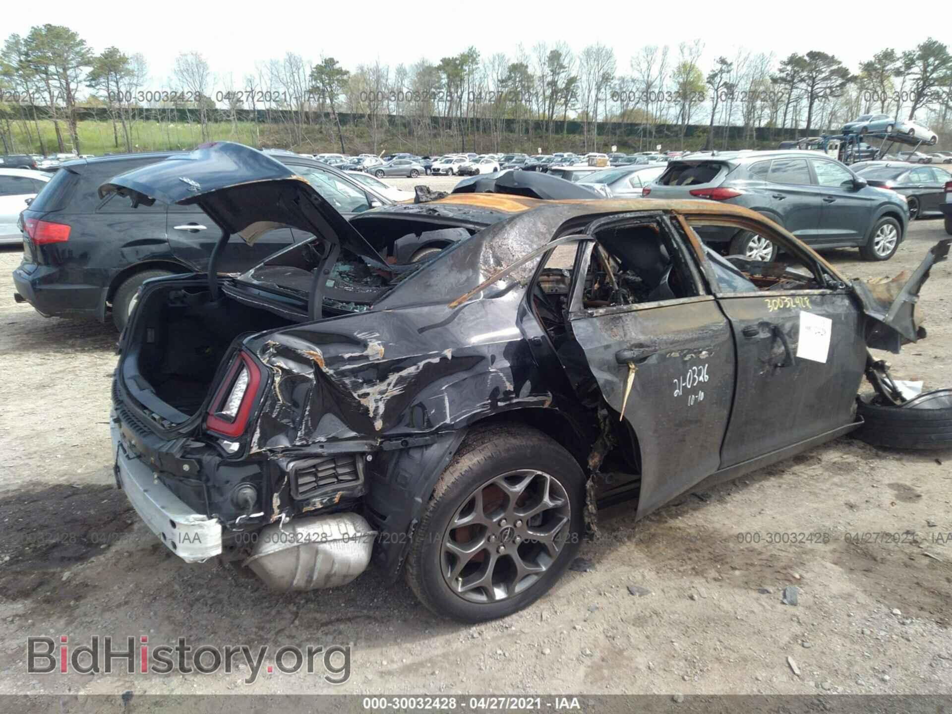 2016 CHRYSLER 300 - VIN: 2C3CCAGG5GH148183 - Фото 4