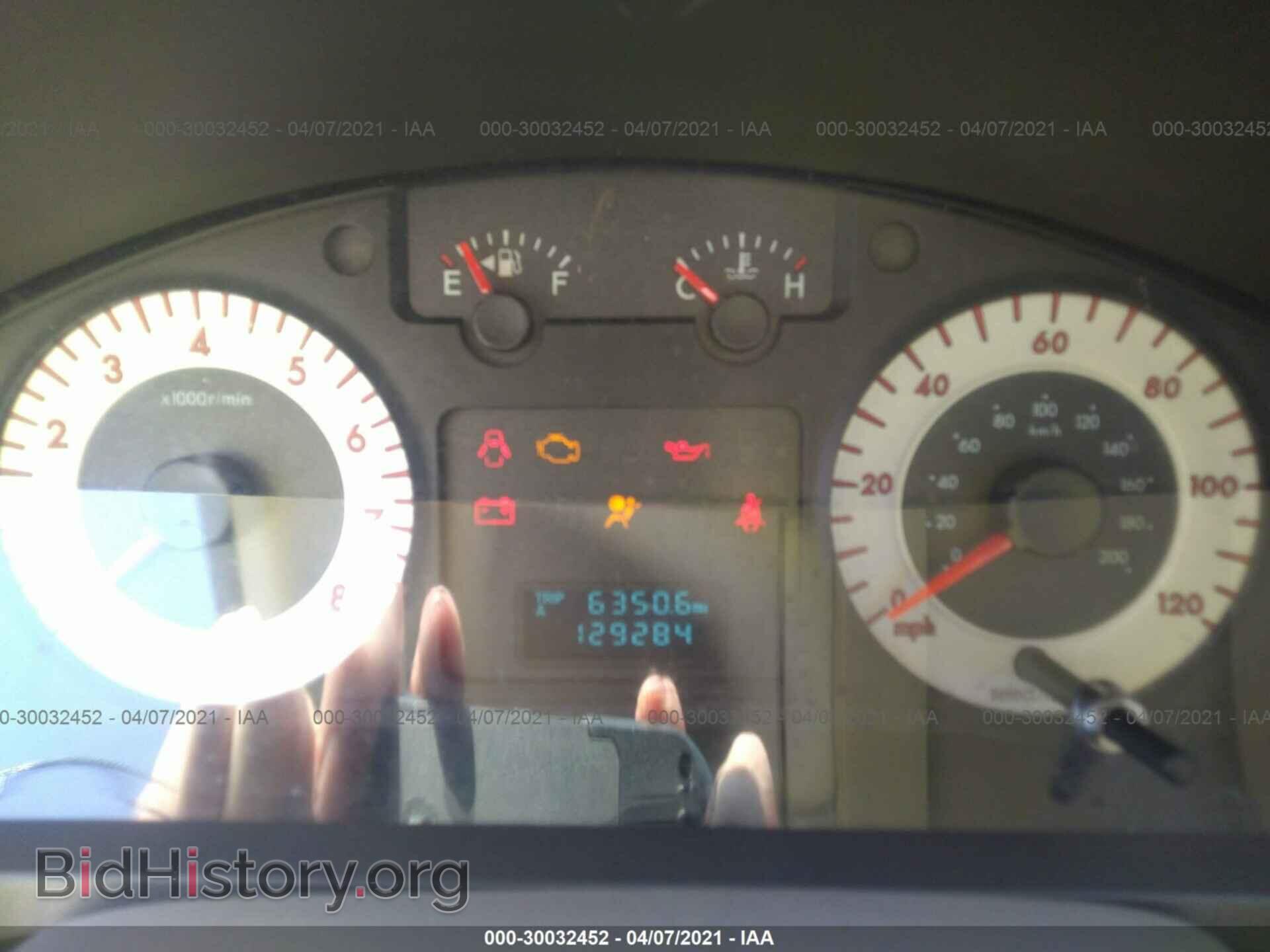 2008 MAZDA TRIBUTE - VIN: 4F2CZ02Z88KM13704 - Фото 7