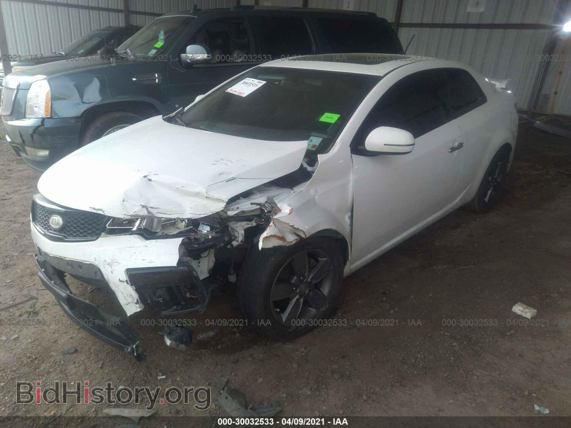 2011 KIA FORTE KOUP - VIN: KNAFU6A20B5374547 - Фото 2