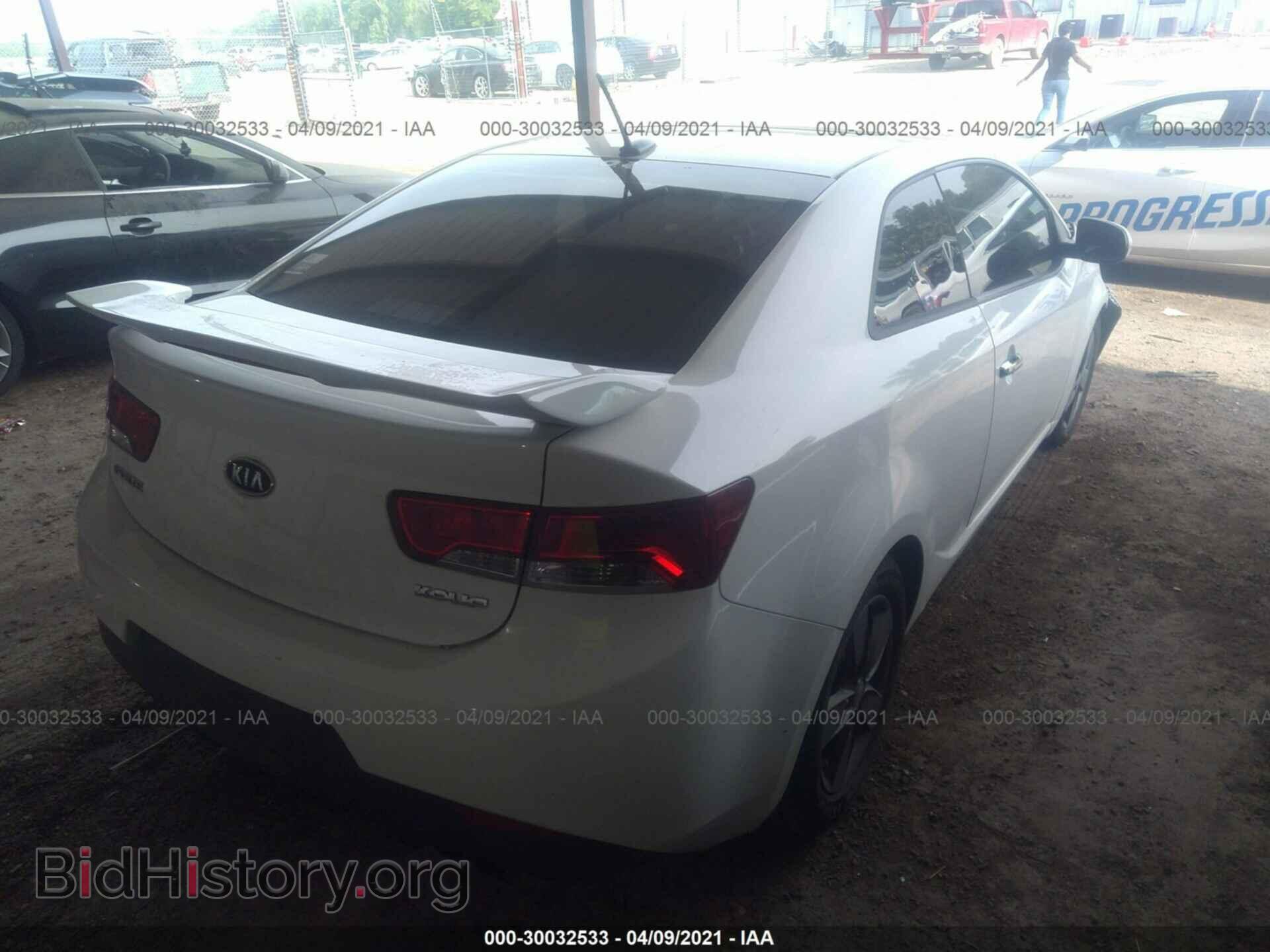 2011 KIA FORTE KOUP - VIN: KNAFU6A20B5374547 - Фото 4