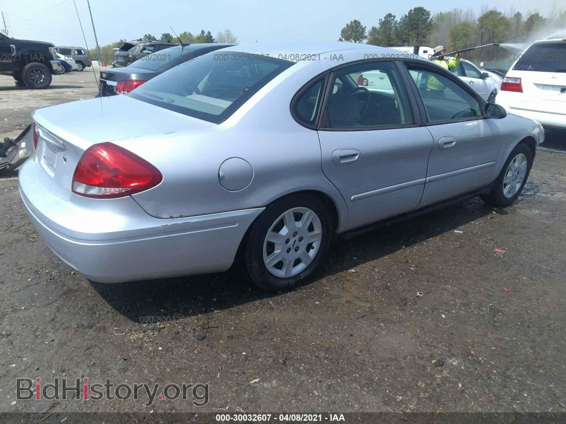 2006 FORD TAURUS - VIN: 1FAFP53U56A219840 - Фото 4