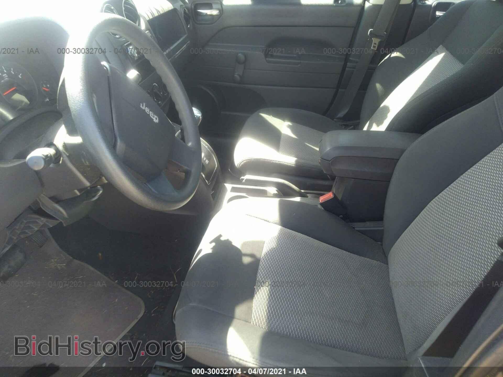 2009 JEEP COMPASS - VIN: 1J4FT47B19D102942 - Фото 5