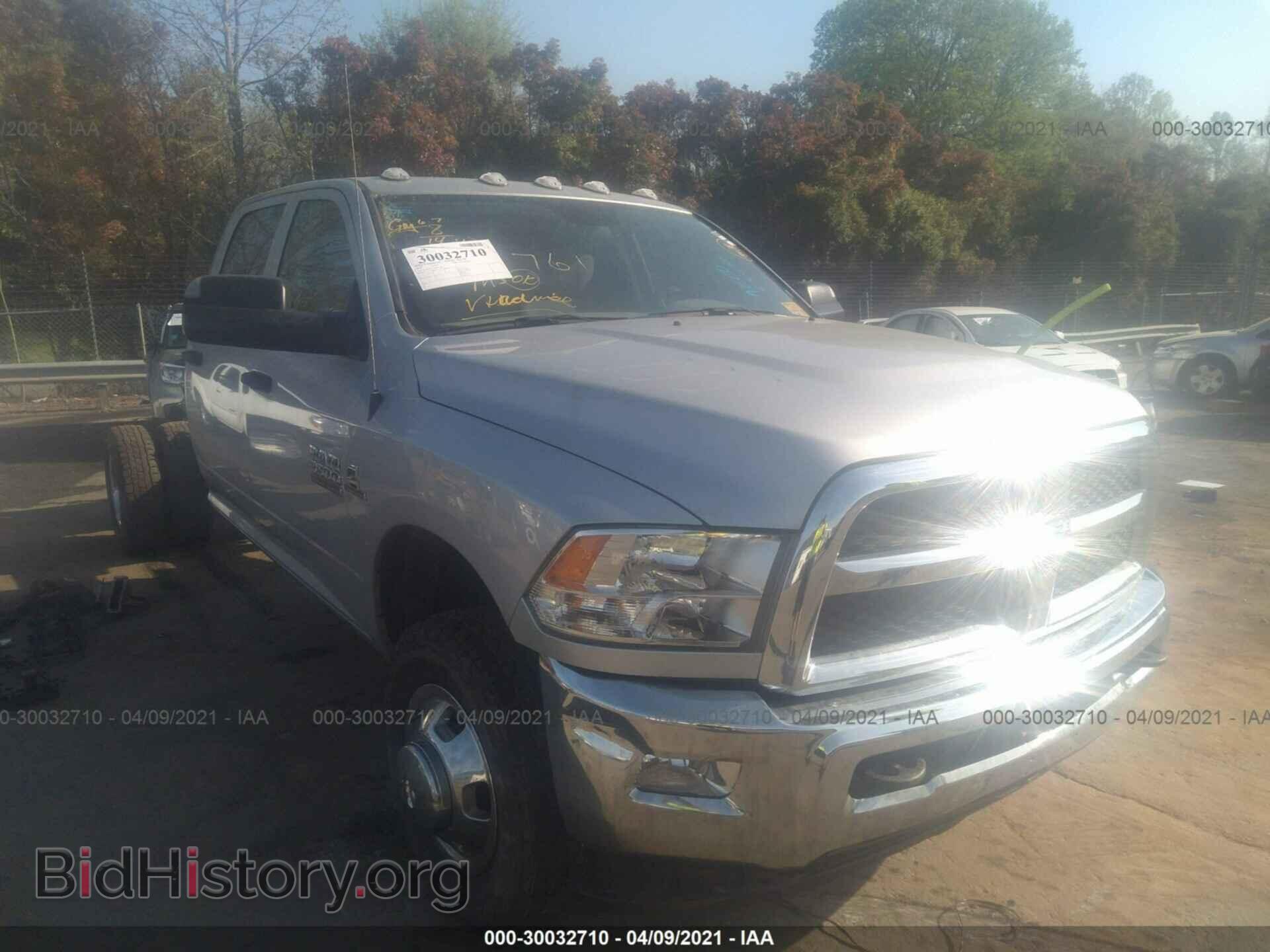 Фотография 3C7WRTCL3JG331761 - RAM 3500 CHASSIS CAB 2018