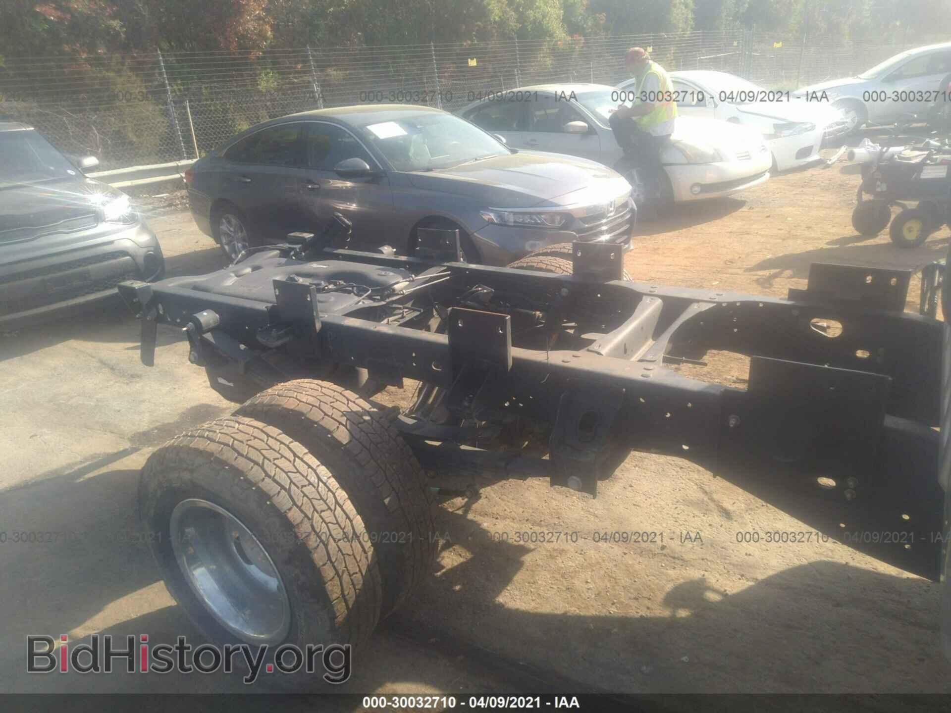 2018 RAM 3500 CHASSIS CAB - VIN: 3C7WRTCL3JG331761 - Photo 7
