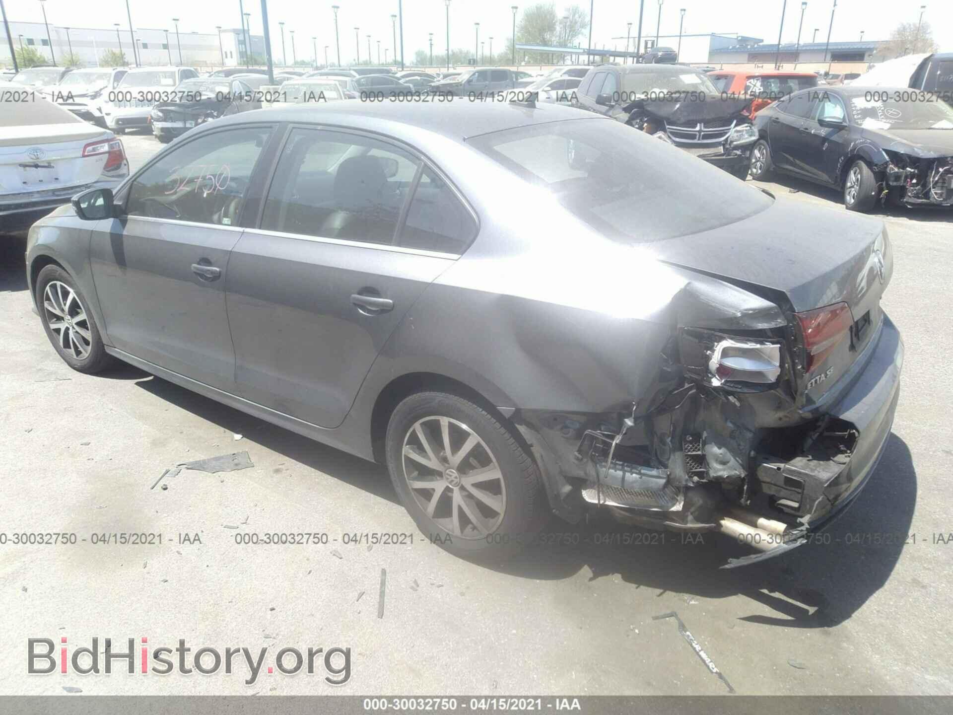 2017 VOLKSWAGEN JETTA - VIN: 3VWDB7AJ0HM263168 - Фото 3