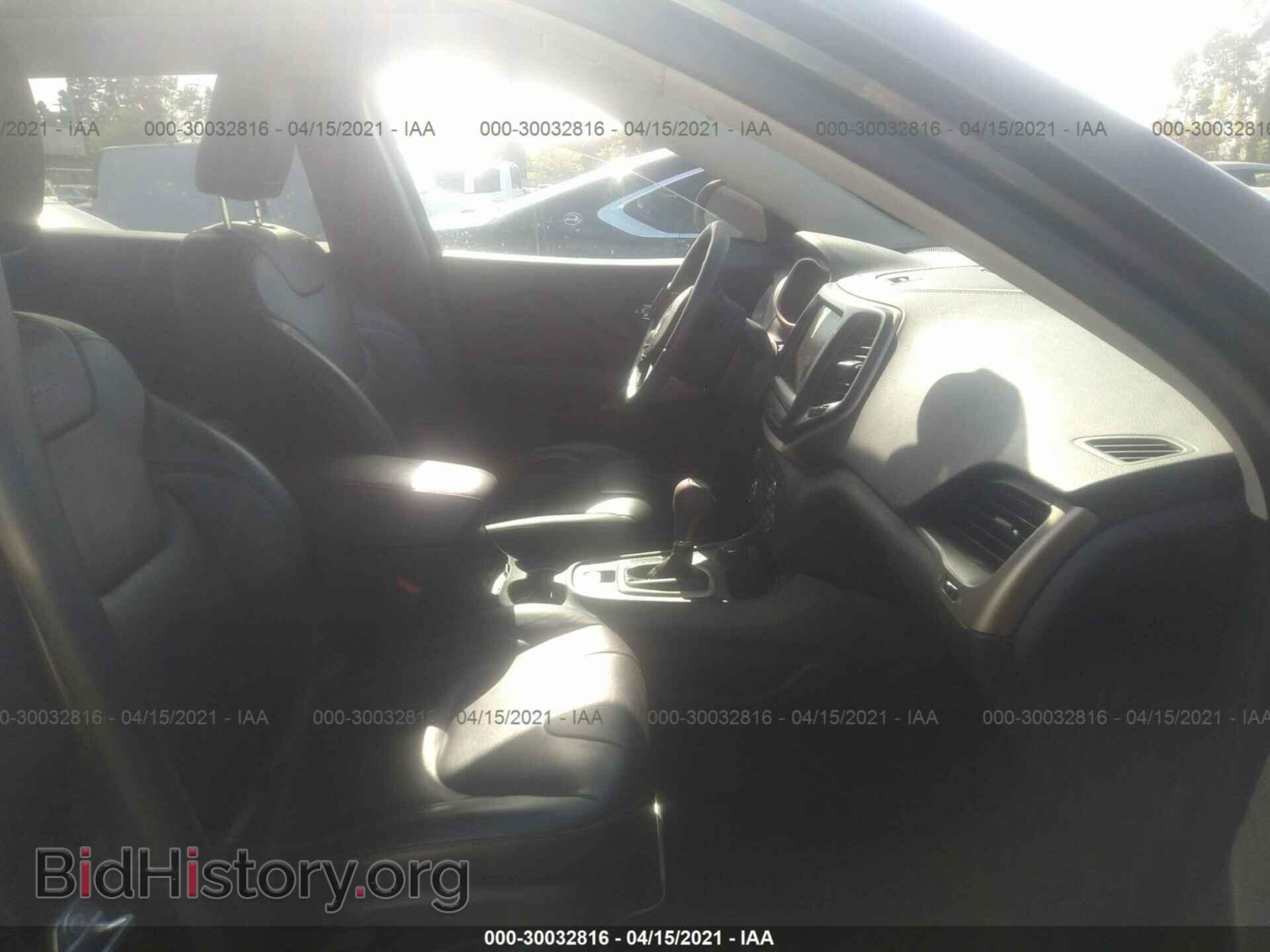 2017 JEEP CHEROKEE - VIN: 1C4PJMCS4HW637076 - Фото 5