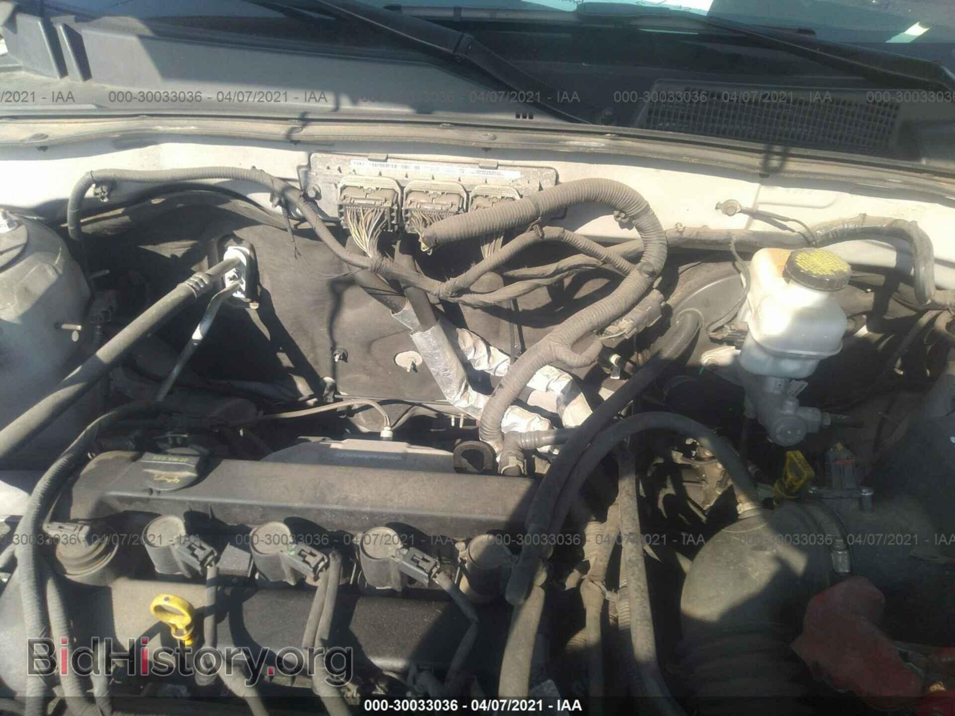 2011 FORD ESCAPE - VIN: 1FMCU9D75BKC38135 - Фото 10