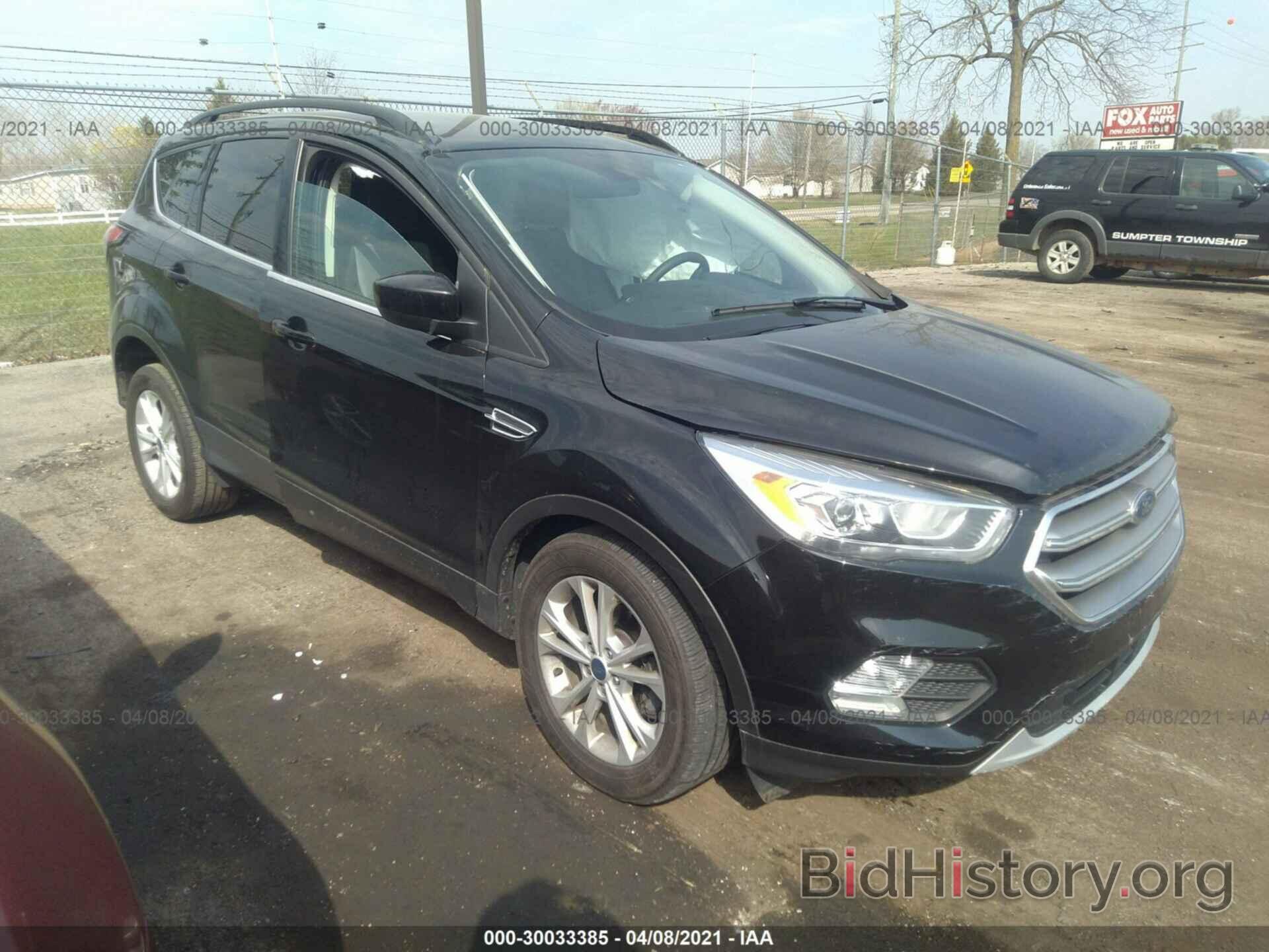 Photo 1FMCU0GD5HUD26824 - FORD ESCAPE 2017