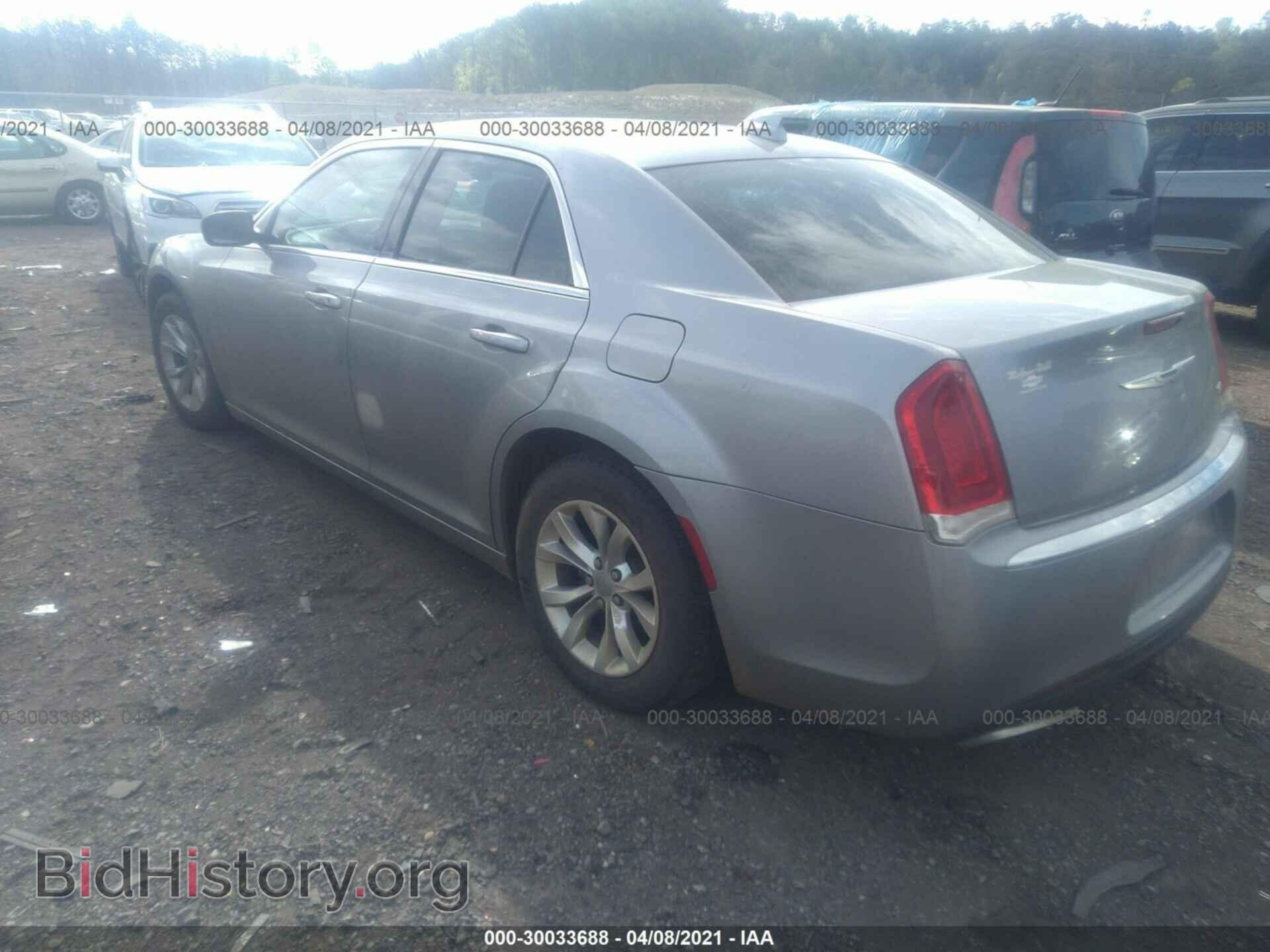 2015 CHRYSLER 300 - VIN: 2C3CCAAG4FH881817 - Фото 3