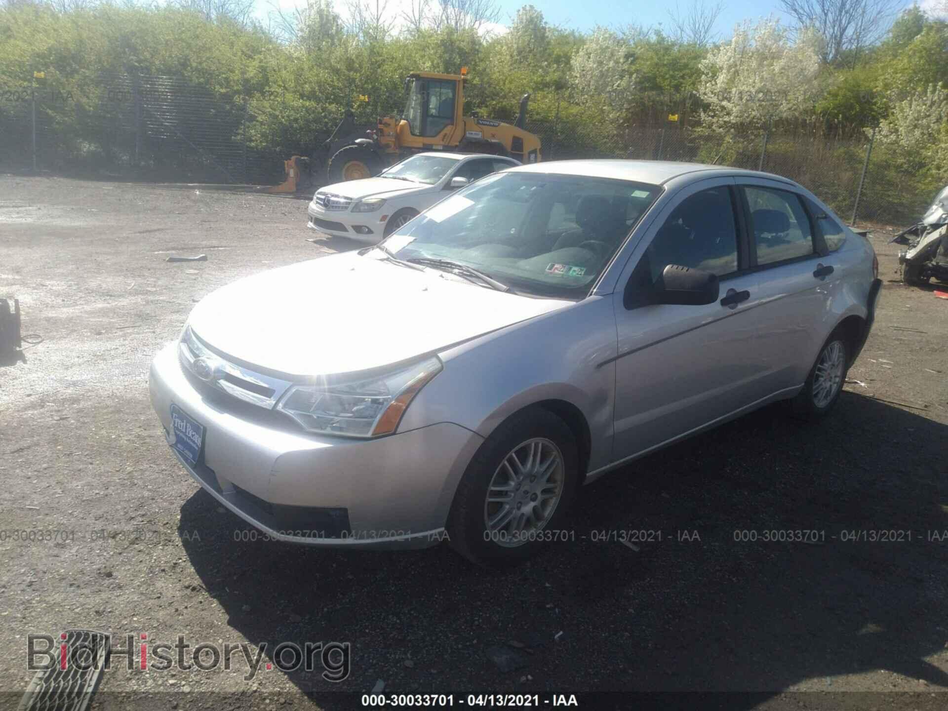 2011 FORD FOCUS - VIN: 1FAHP3FN7BW100606 - Фото 2
