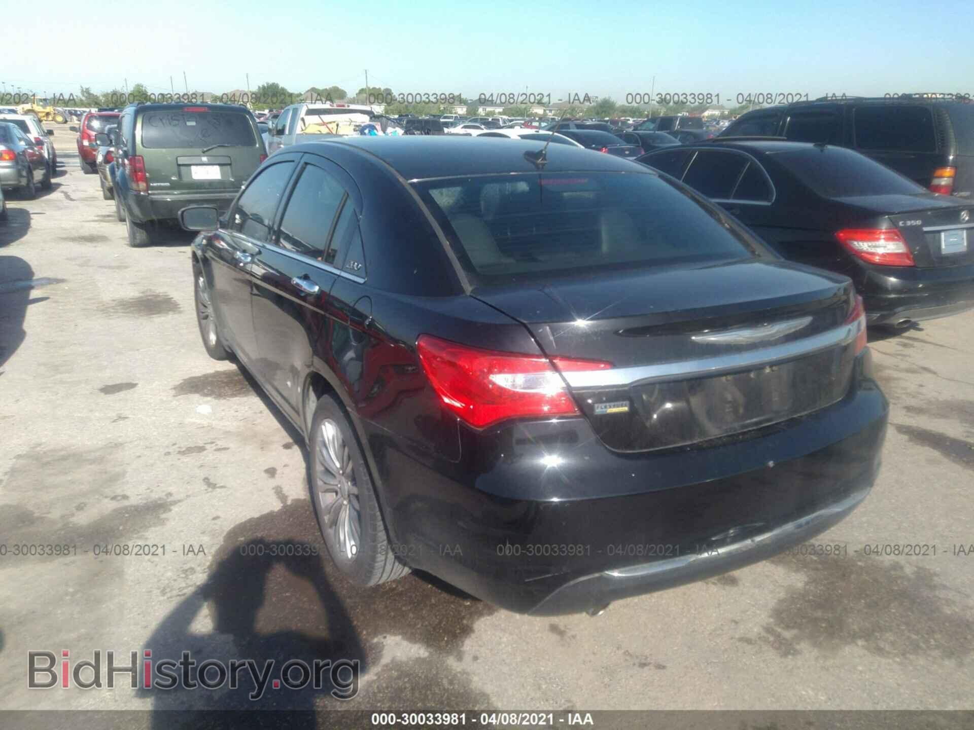 2011 CHRYSLER 200 - VIN: 1C3BC2FG7BN626350 - Фото 3
